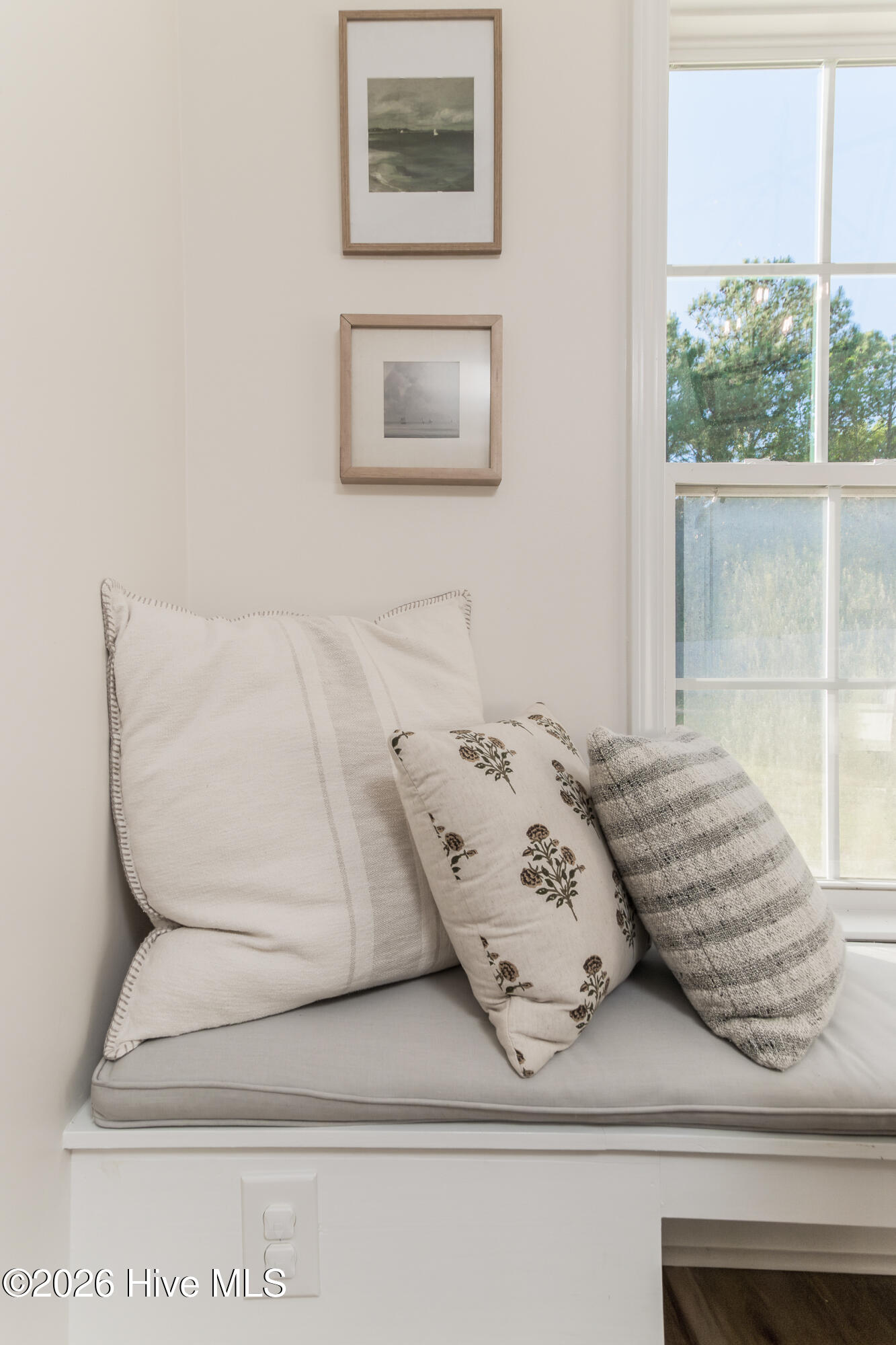 100589478 | Photo 21