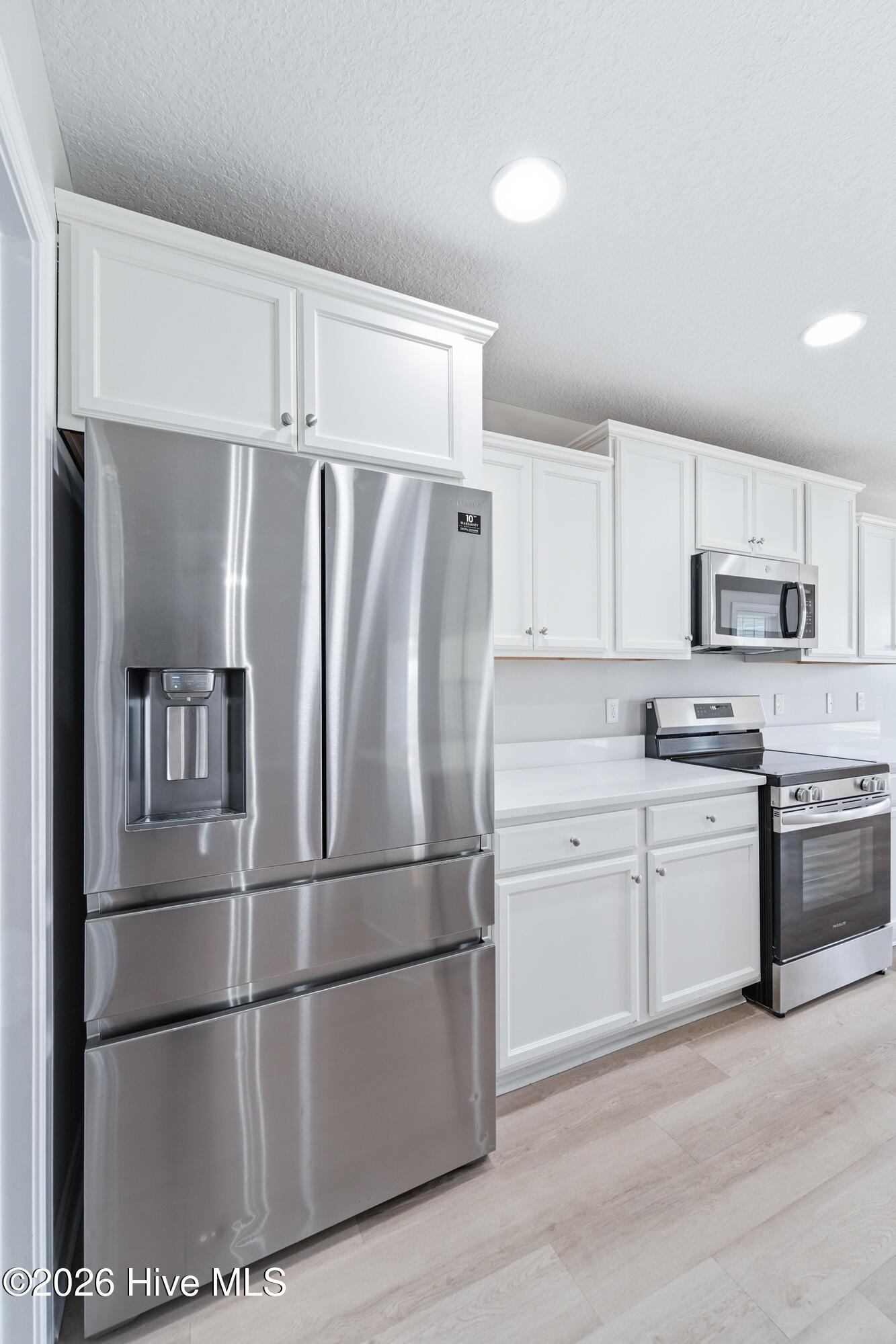 100570478 | Photo 16