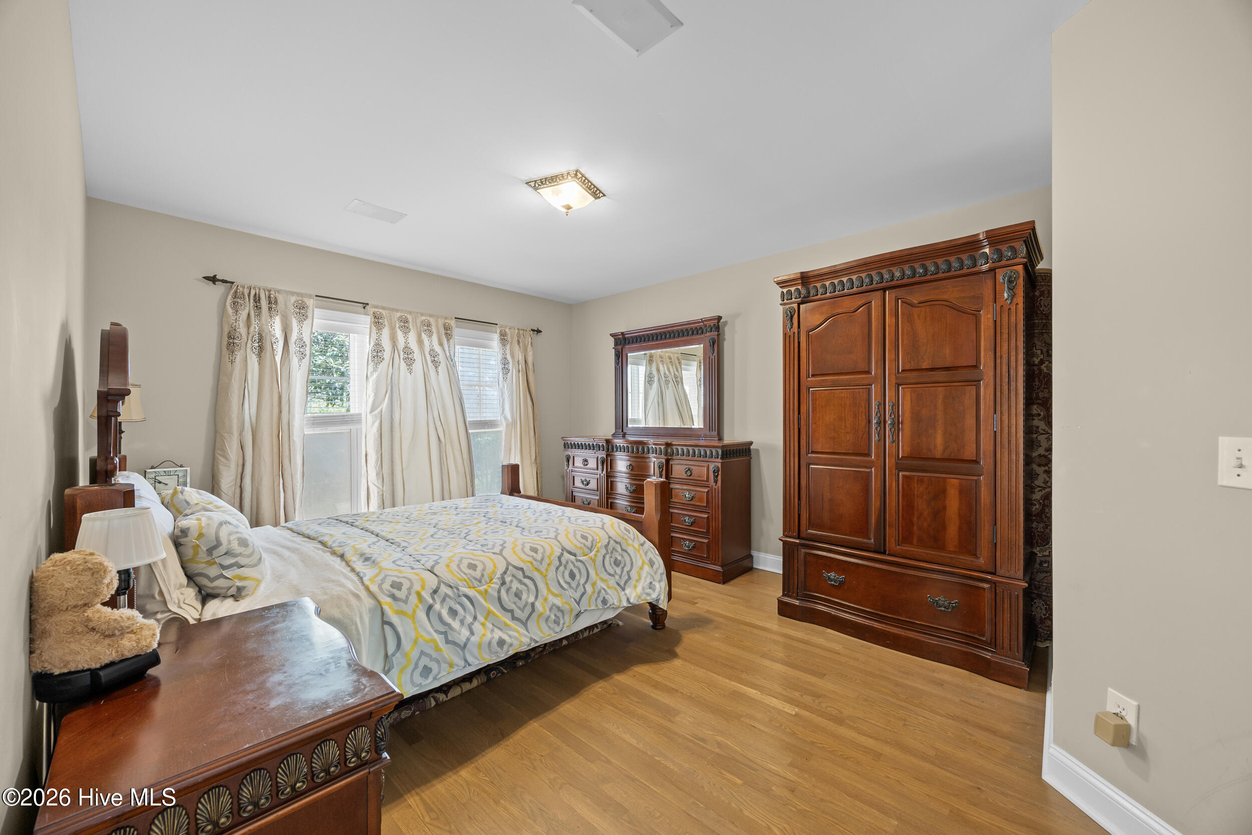 100561336 | Photo 20