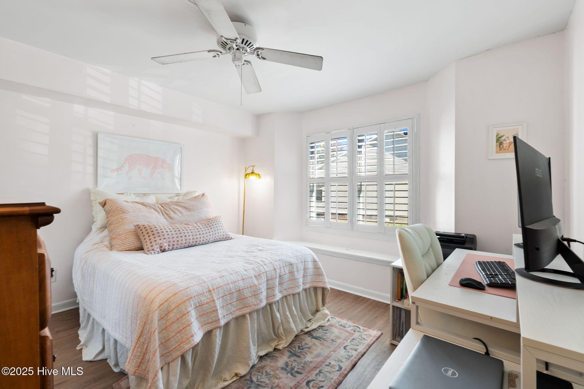 100547956 | Photo 16