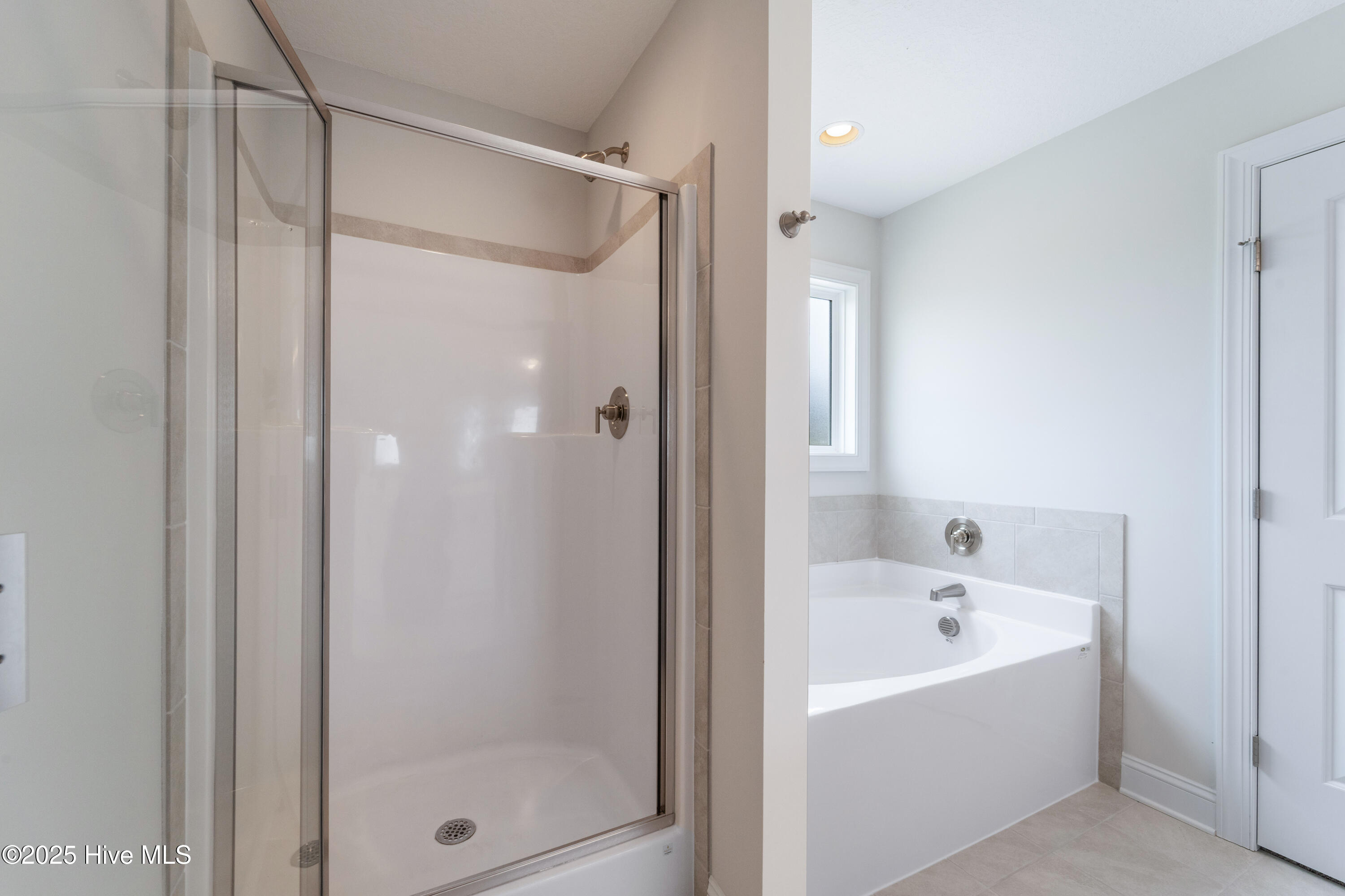 100493444 | Photo 30