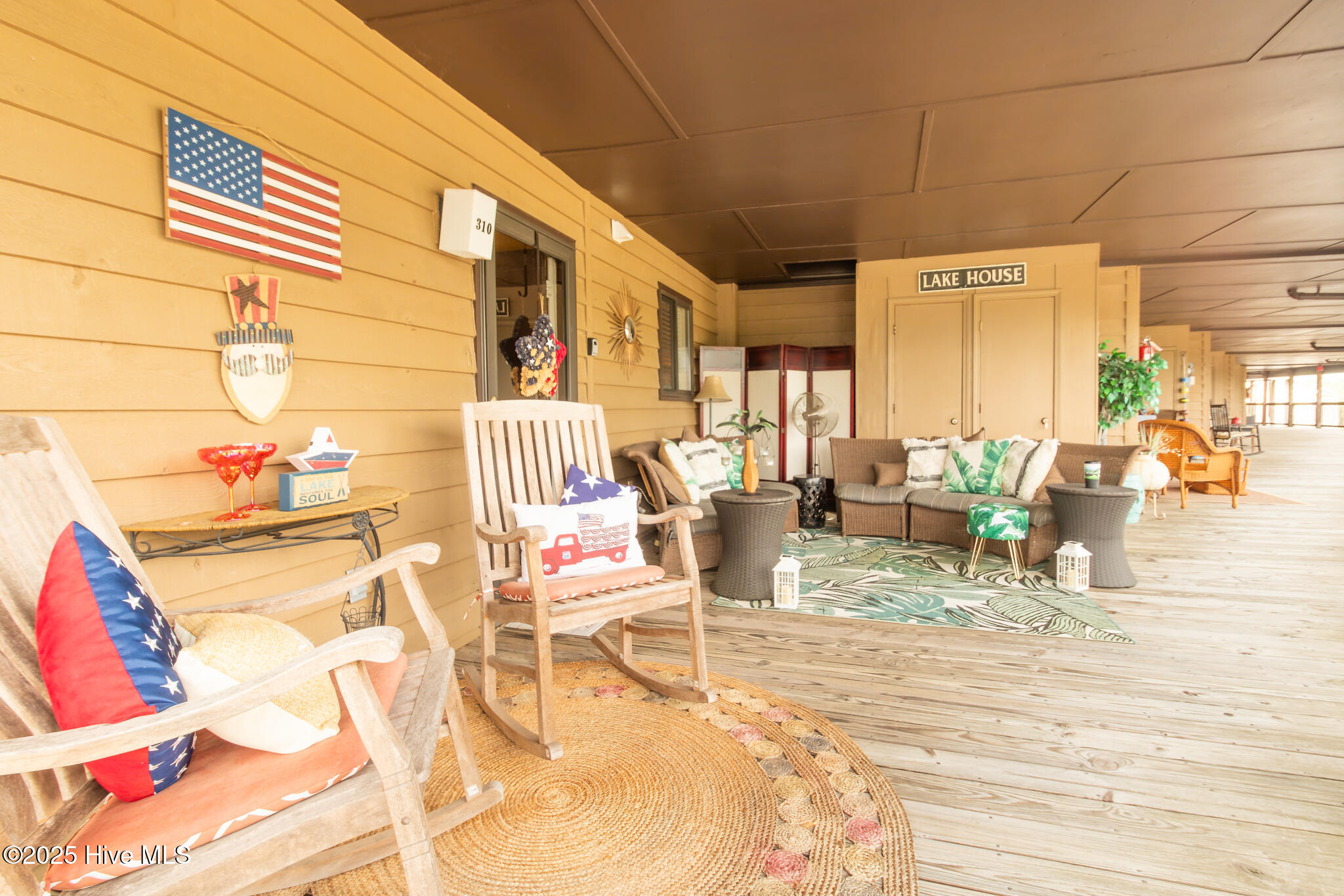 Homes for sale in Elizabethtown, NC | 310 Lake Pl Condo Dr #310, Elizabethtown, NC 28337 | MLS# 100510009