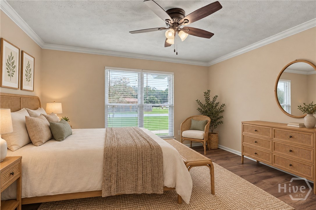 210 Treasure Loop
