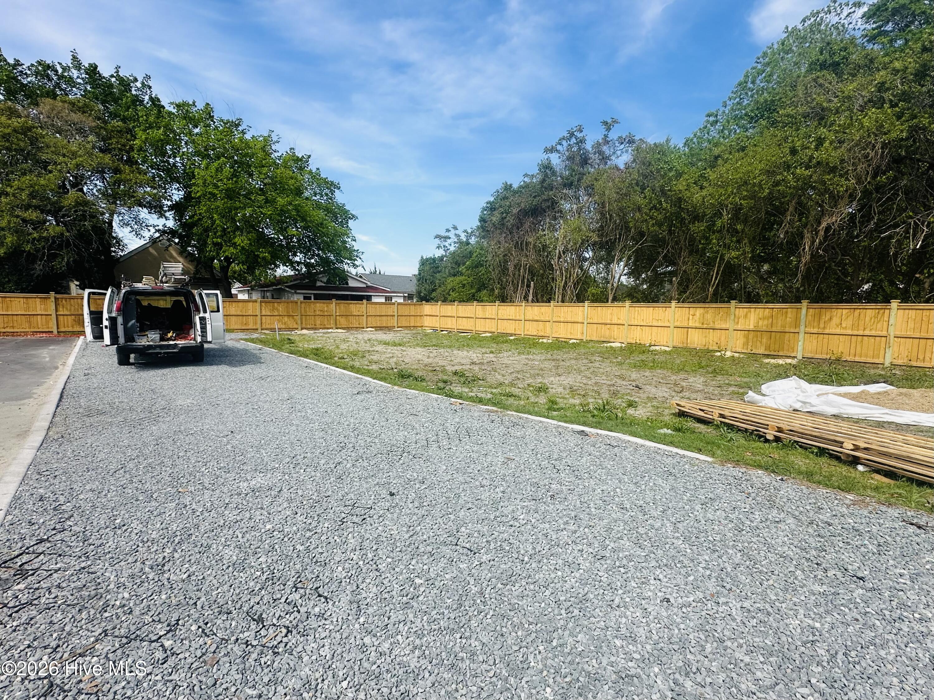 100566836 | Photo 22