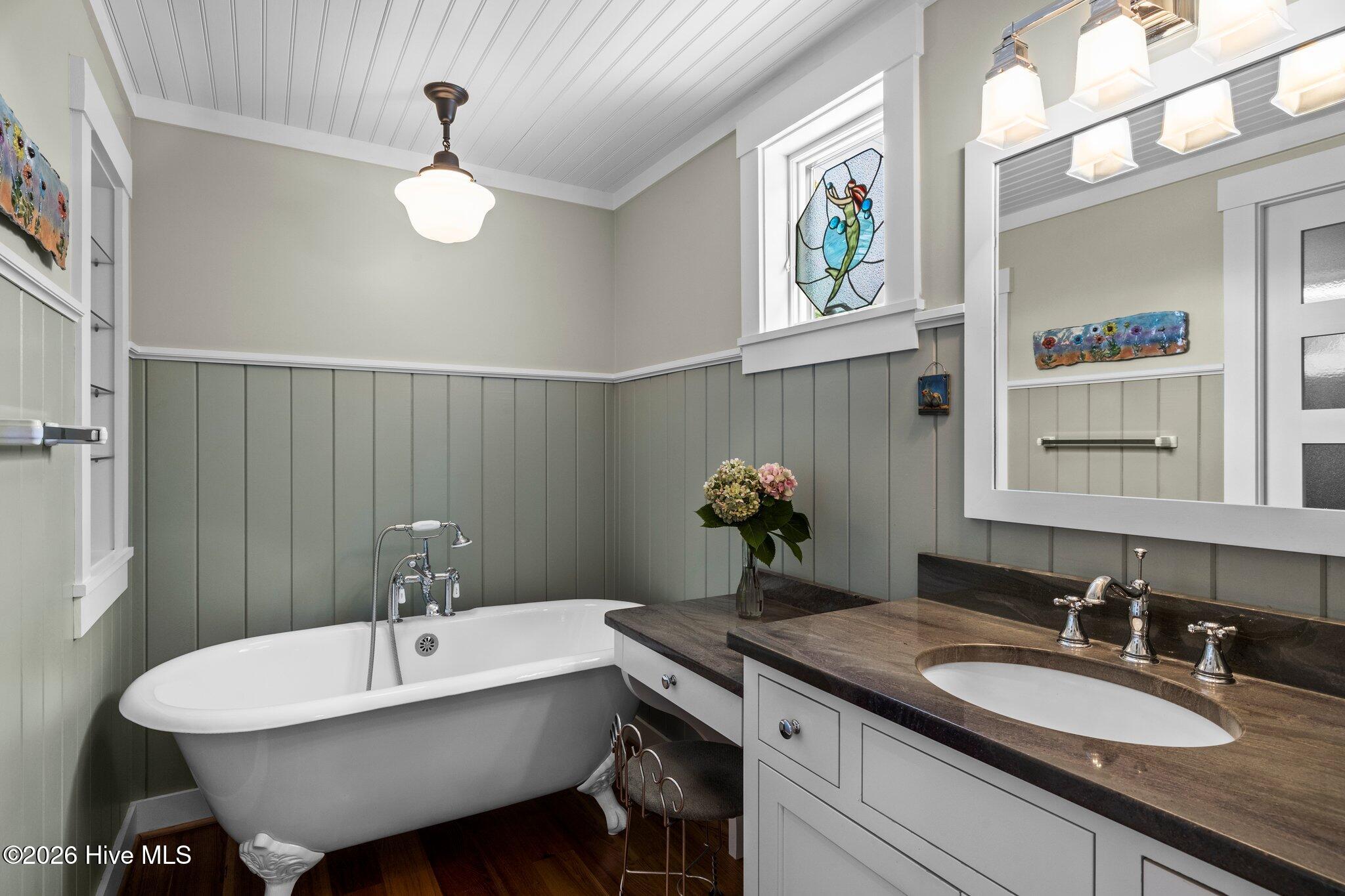 105 3rd Street,Beaufort