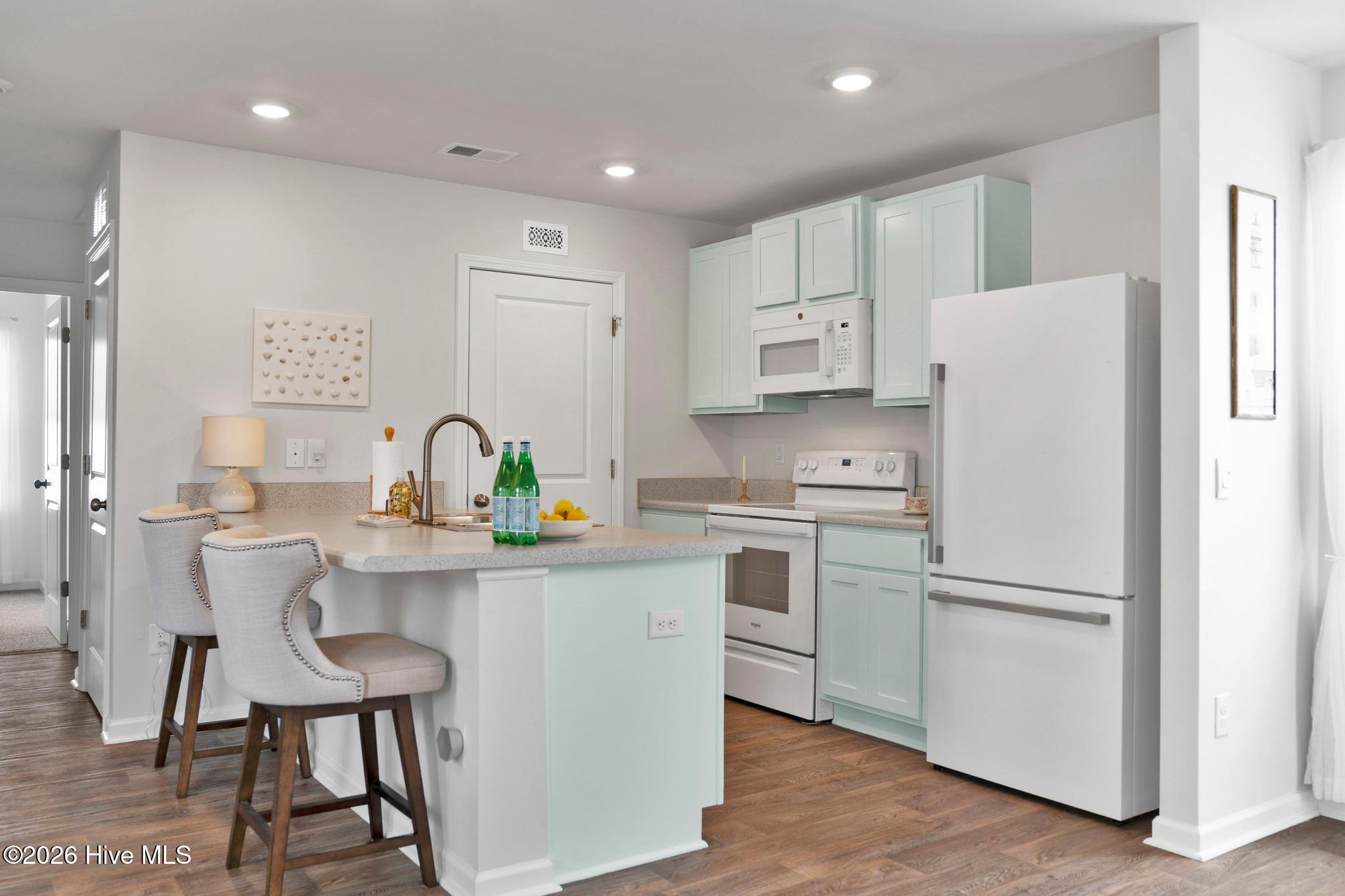 100563987 | Photo 17