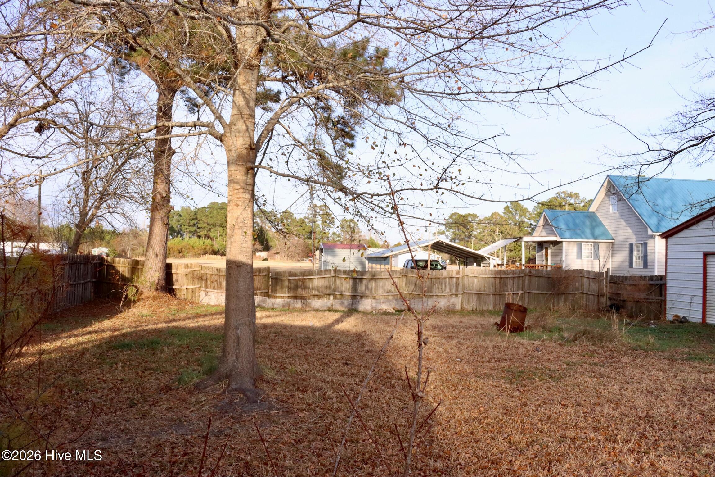 100547933 | Photo 43