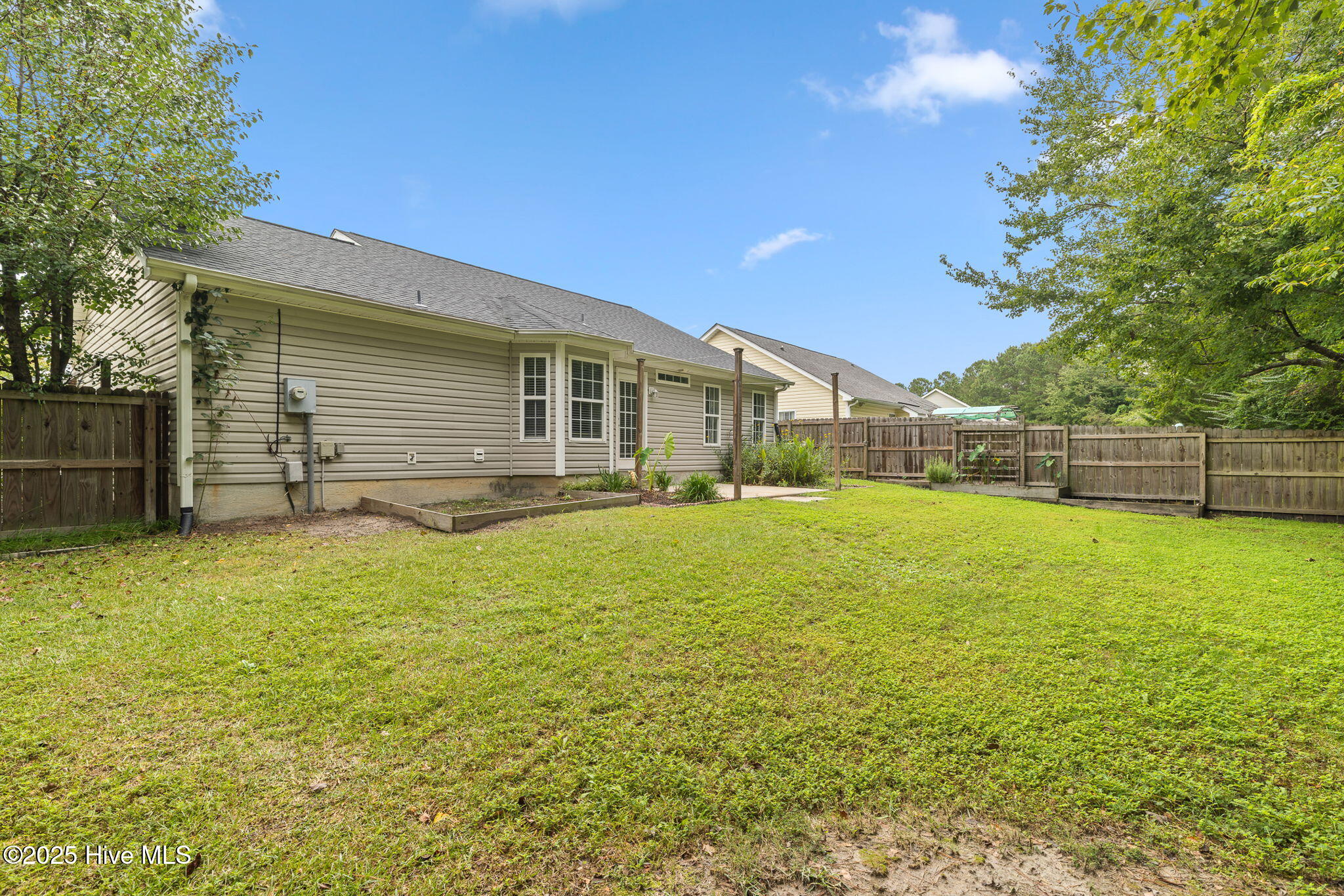 100531614 | Photo 27