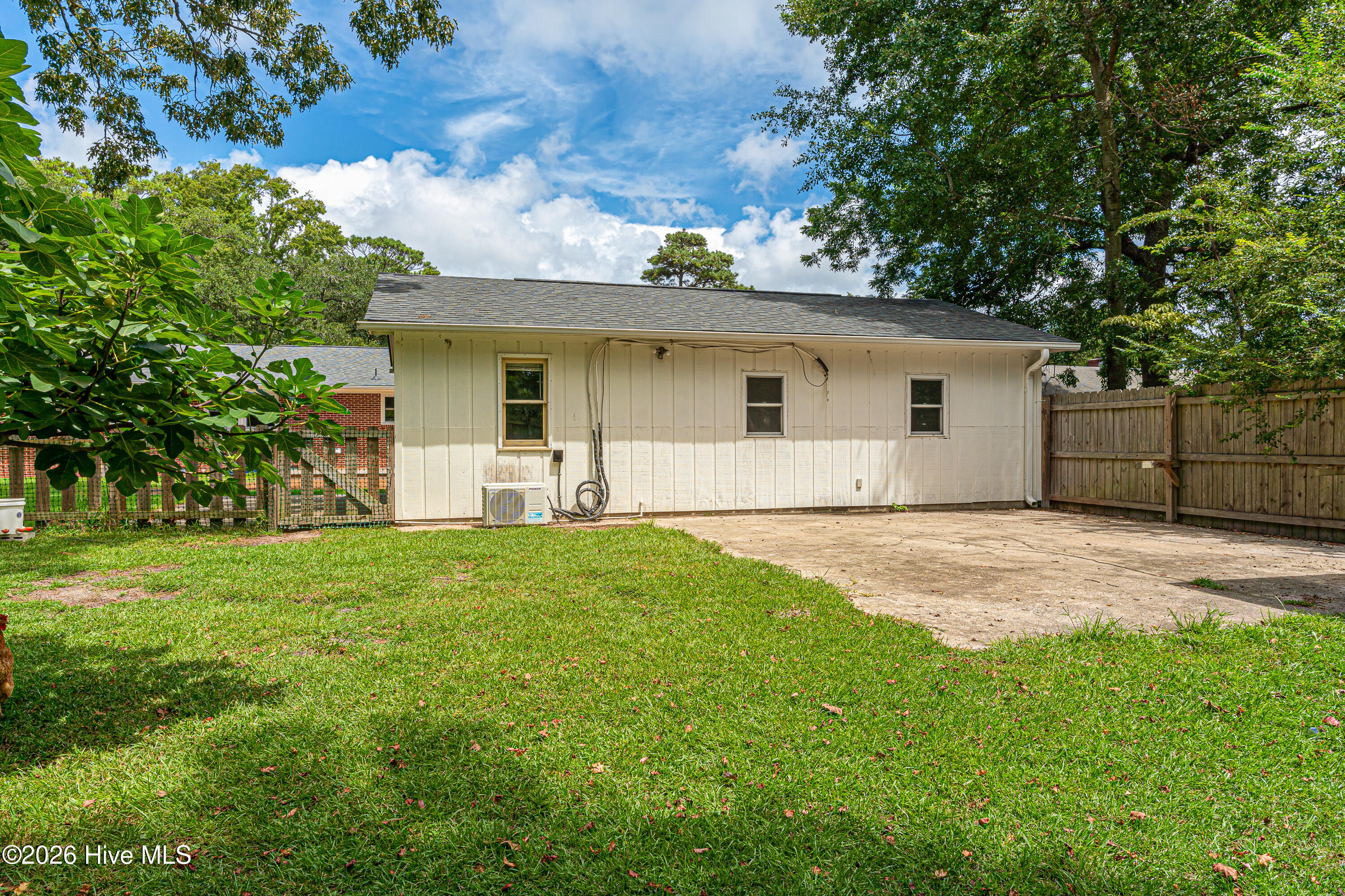 4111 Country Club Road,Morehead City
