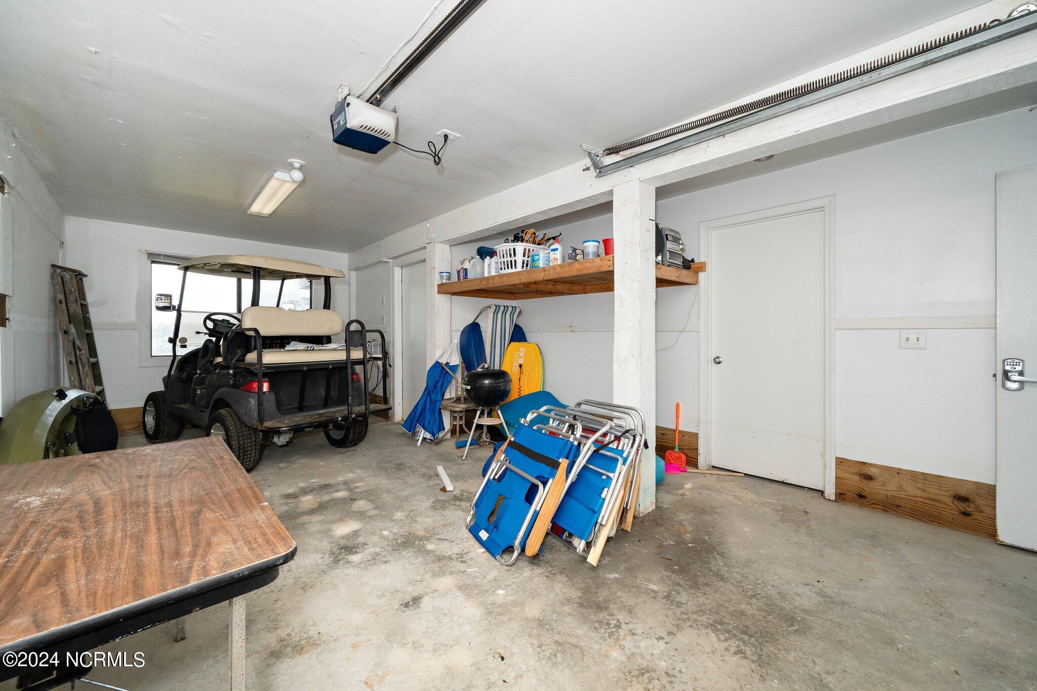 100491004 | Photo 31