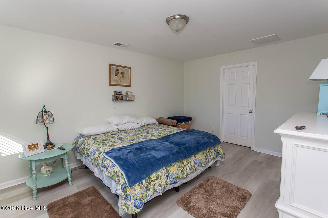 100554987 | Photo 20