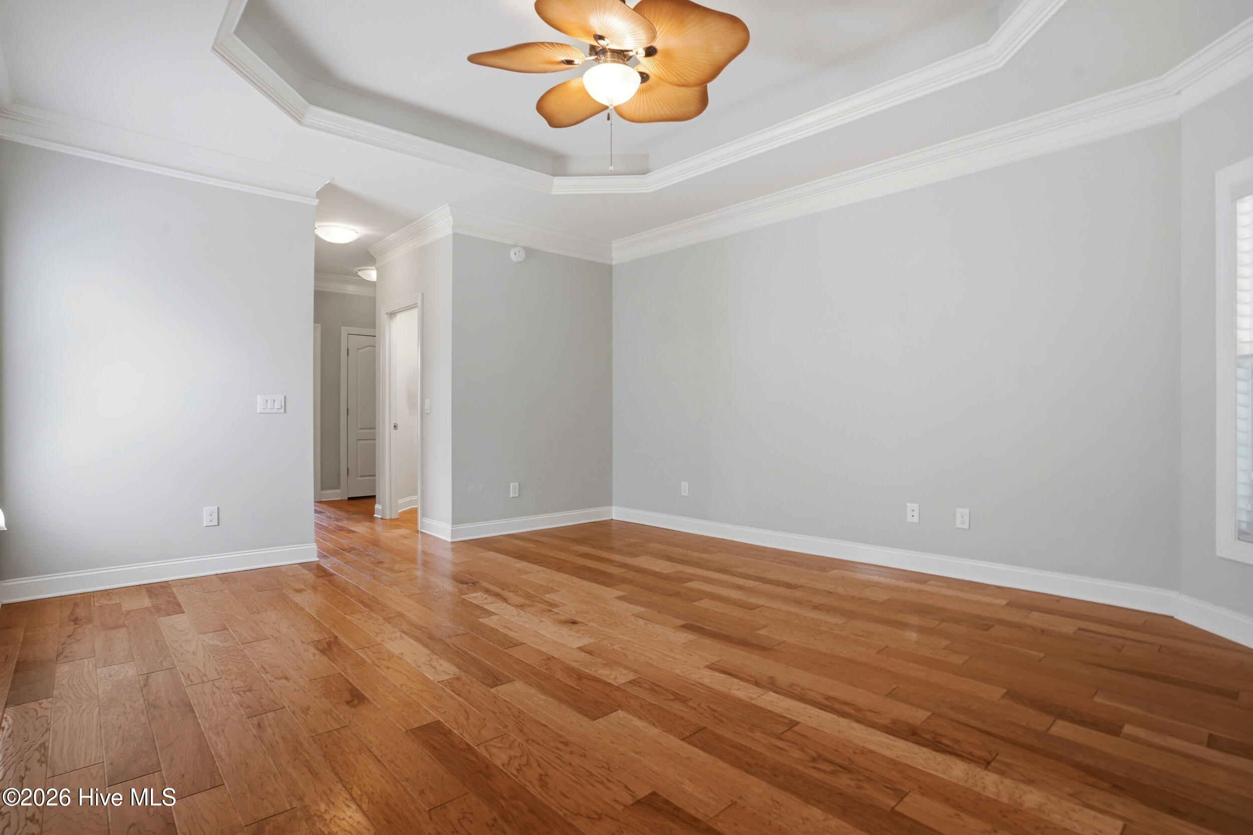 100567048 | Photo 22