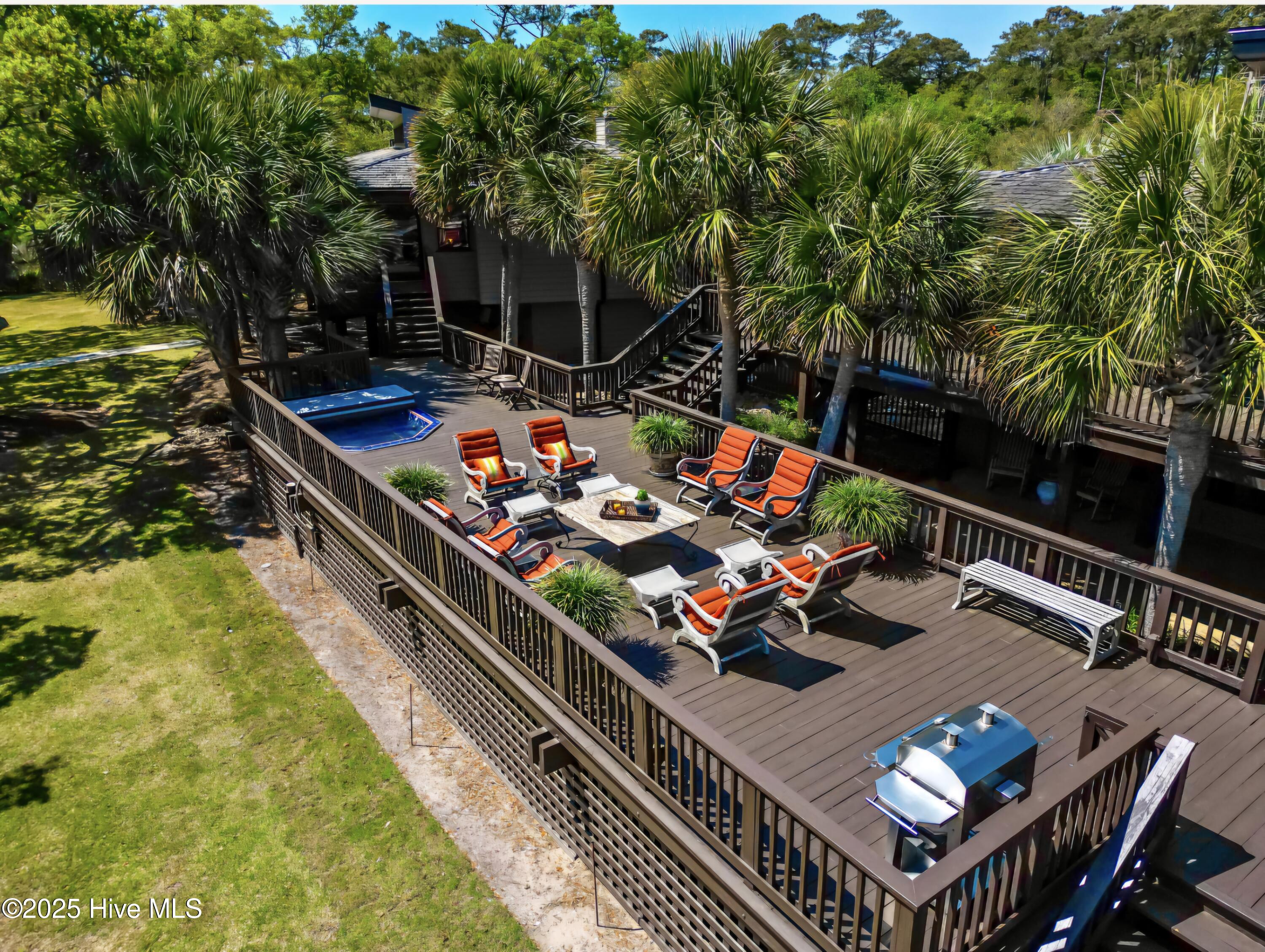 100463801 | Photo 69