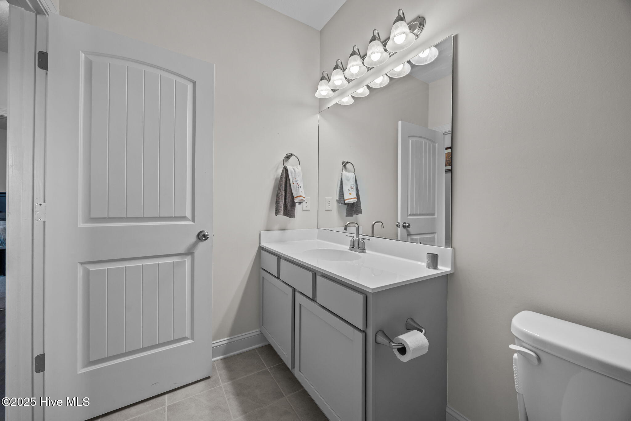 100539854 | Photo 22