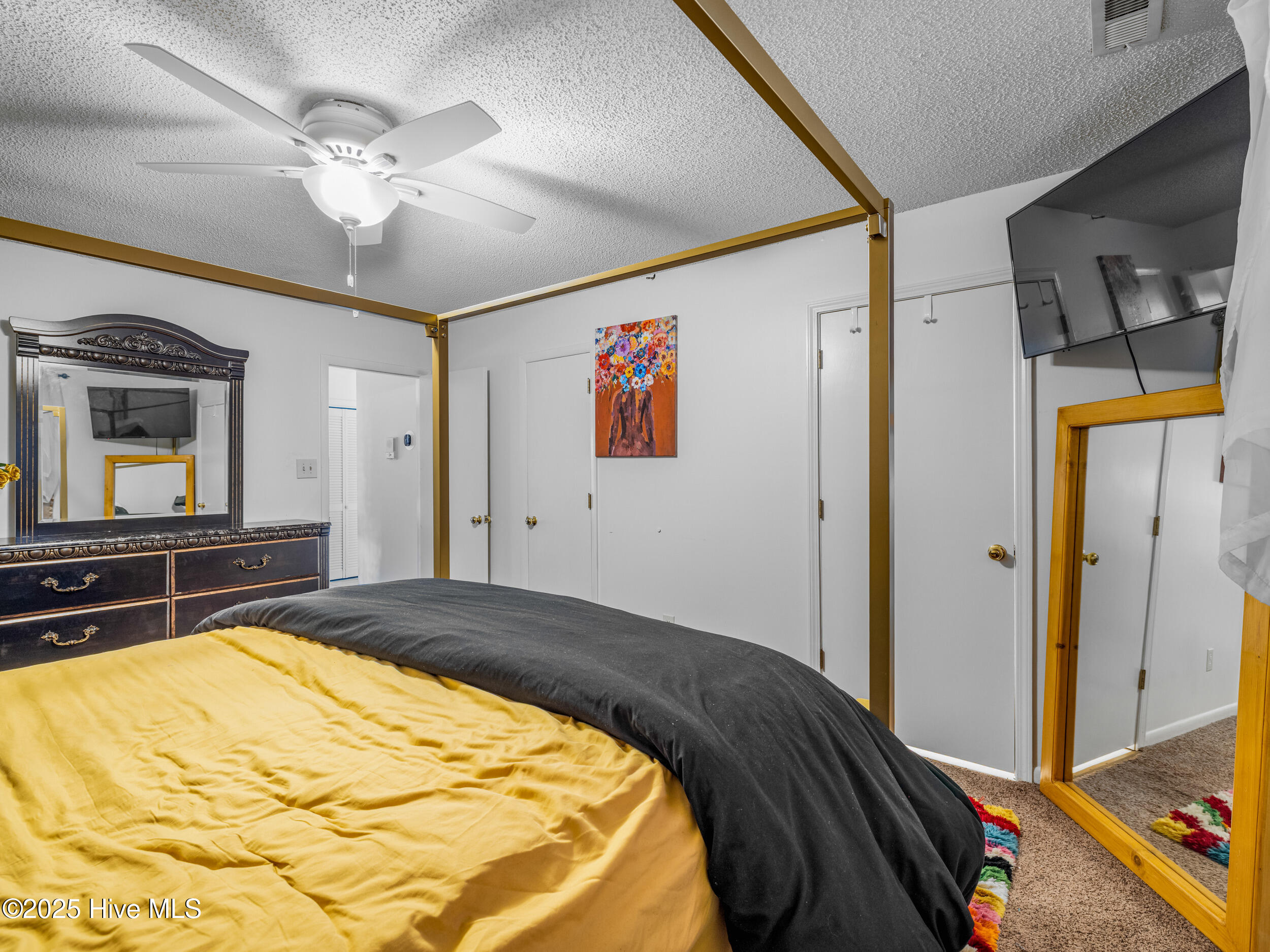 100538354 | Photo 34