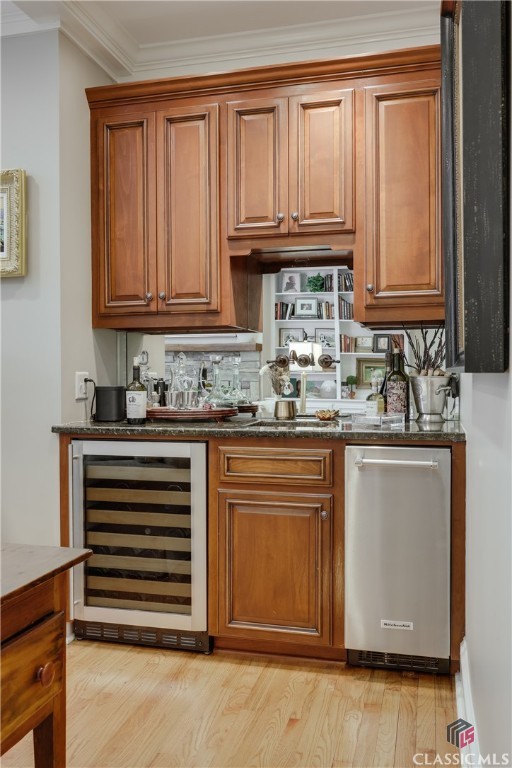 577 Cloverhurst Avenue W