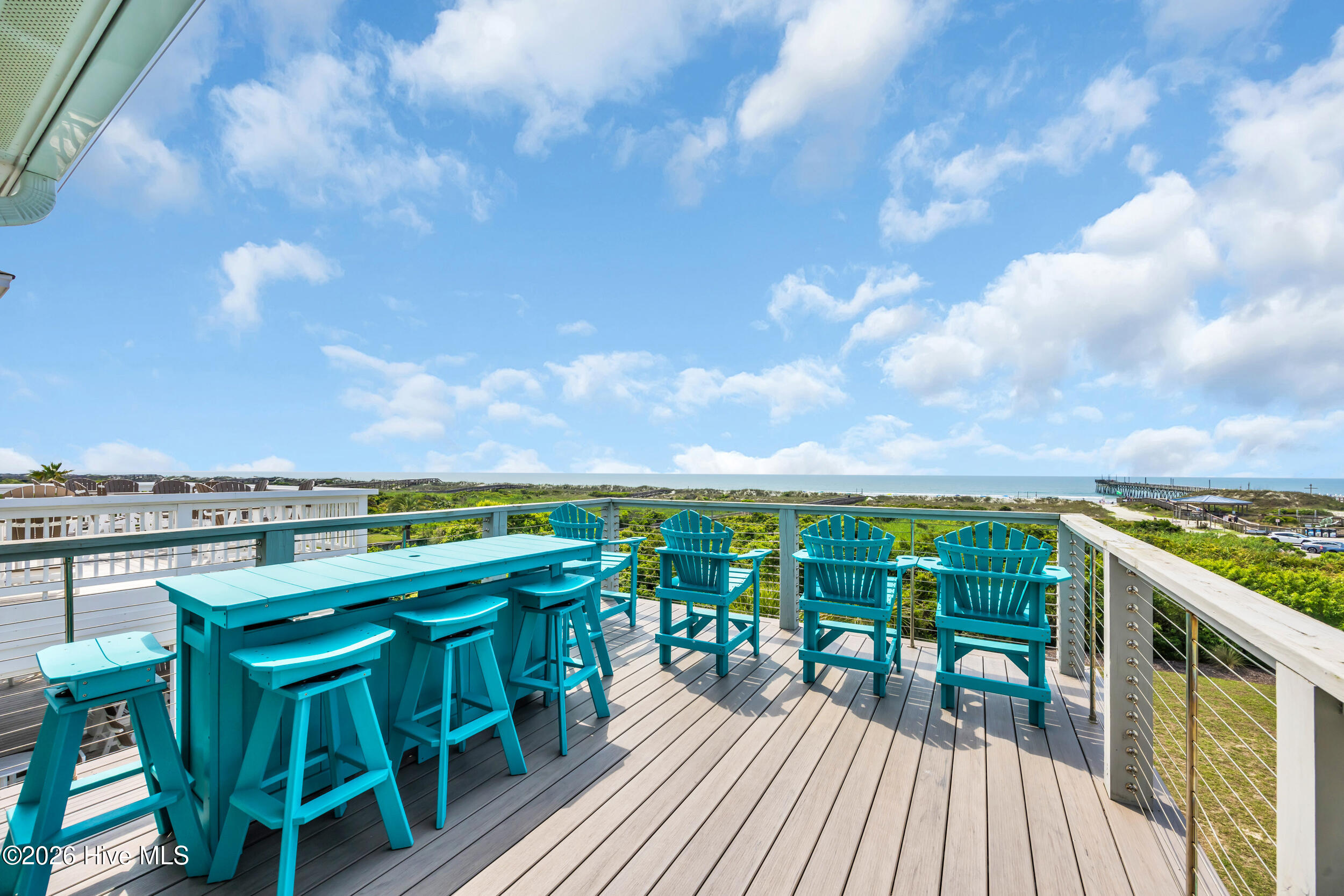 100564588 | Photo 35