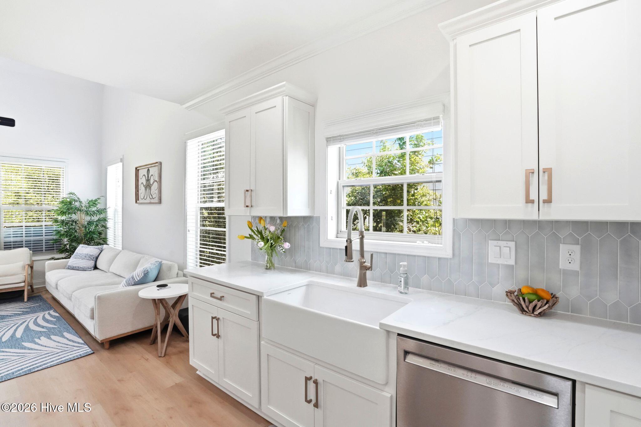 100566461 | Photo 21