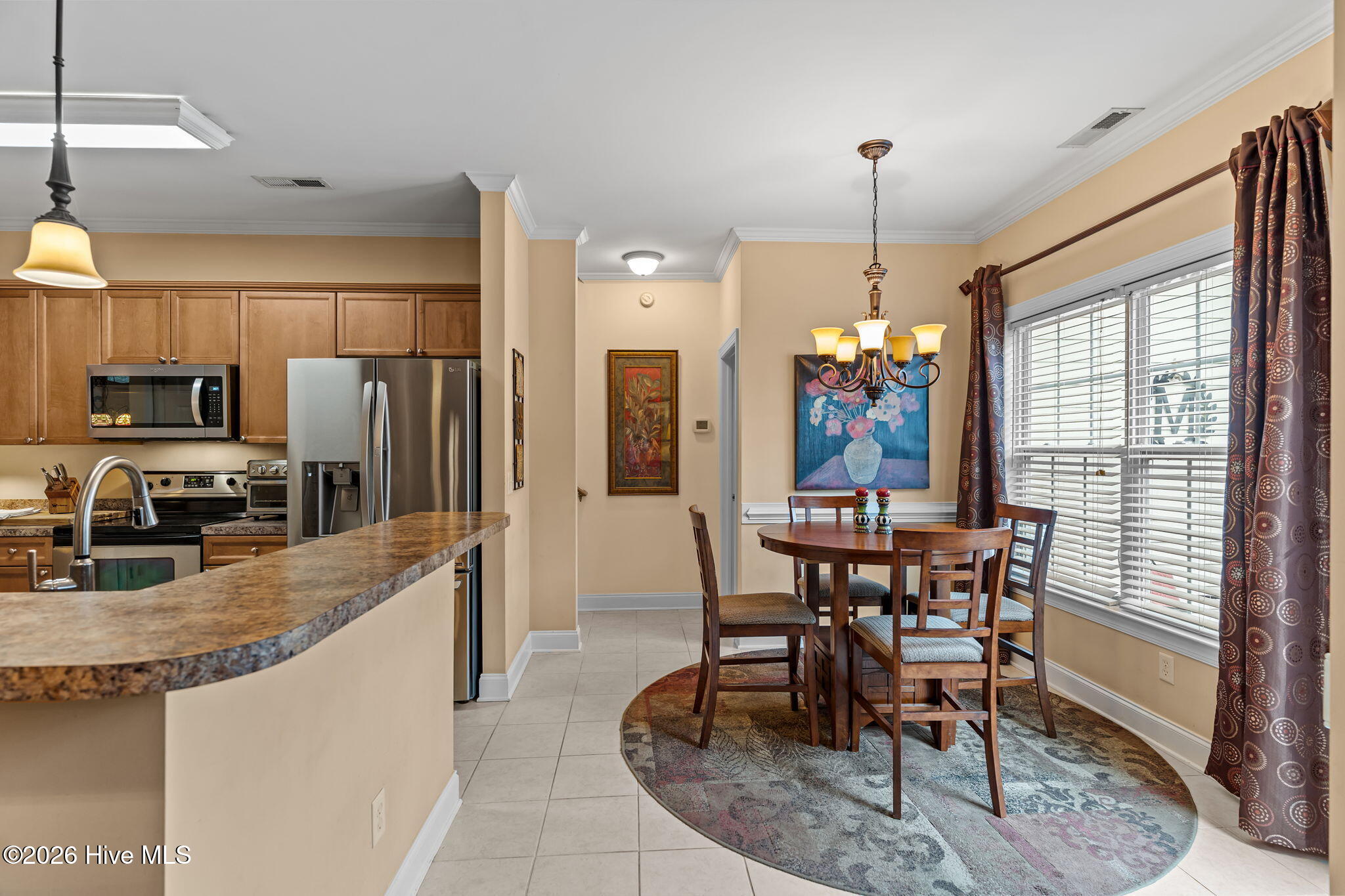 100556977 | Photo 28