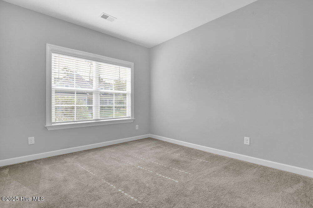 100512692 | Photo 19