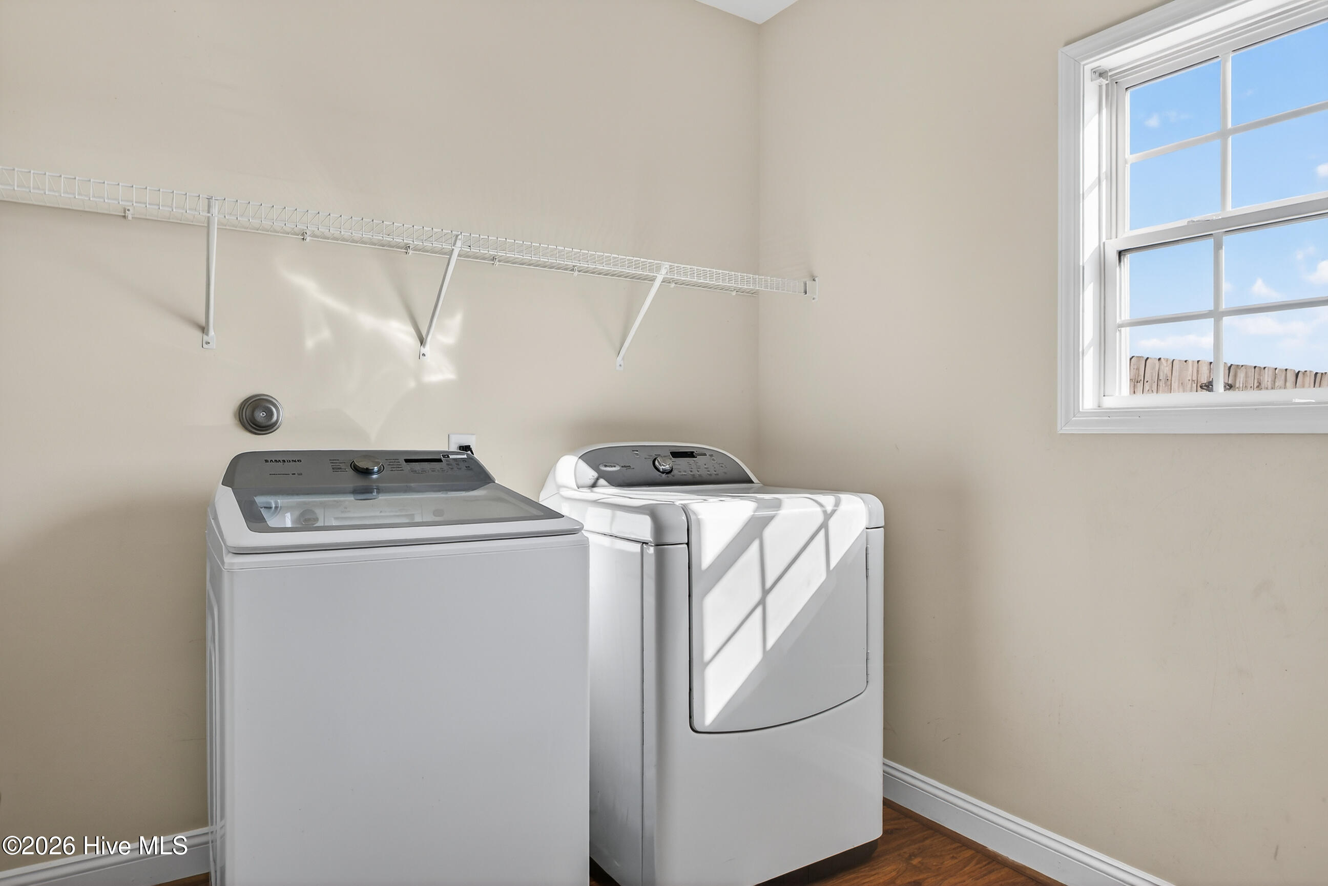 100547541 | Photo 15