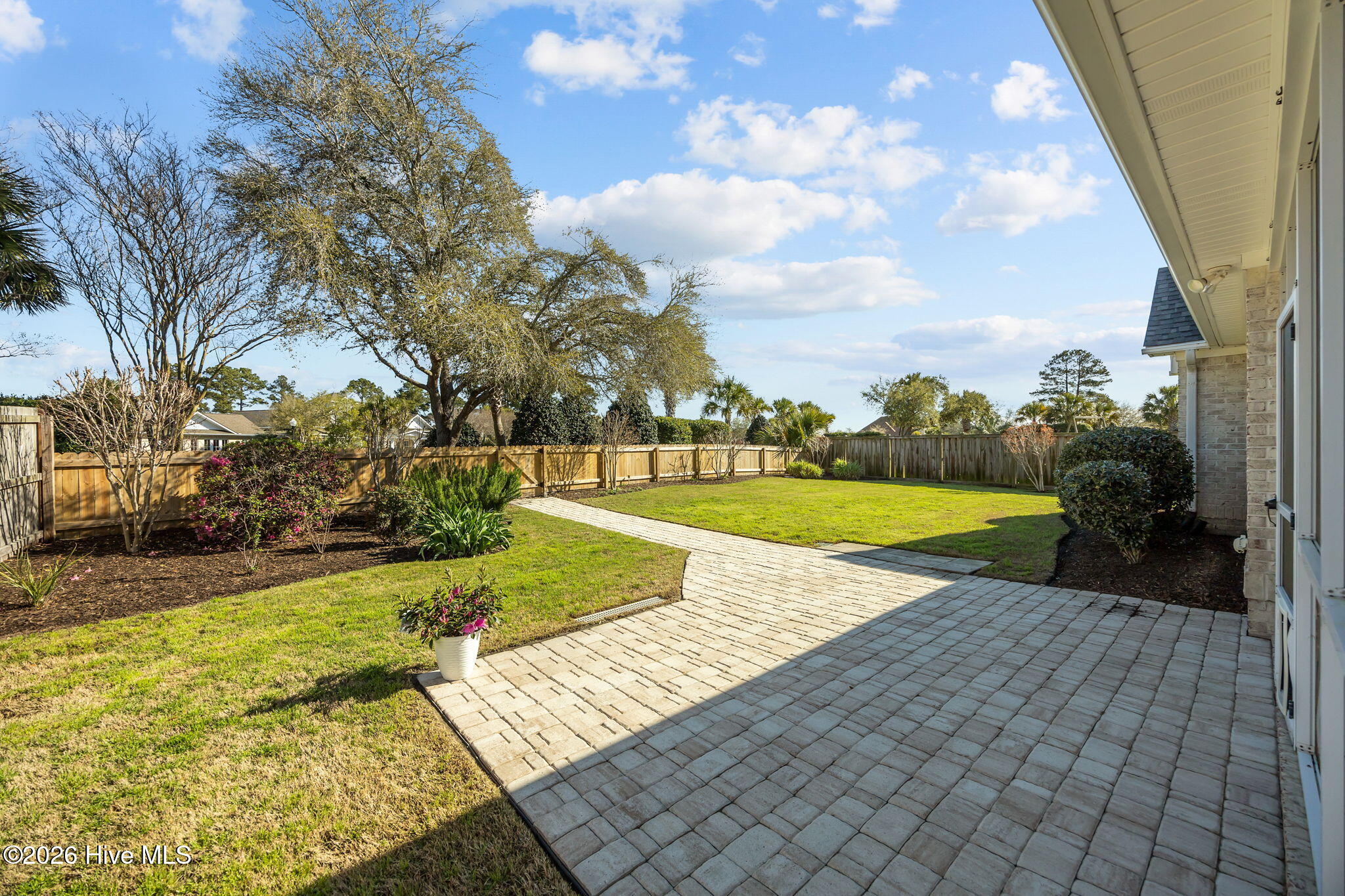 100561261 | Photo 48