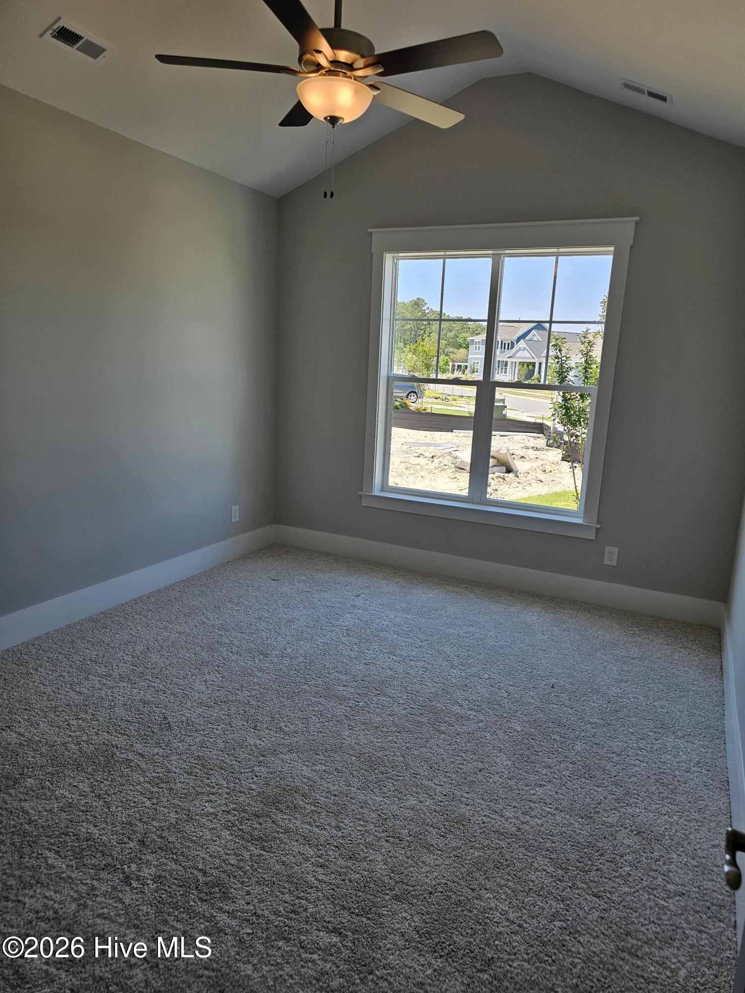 100560866 | Photo 13