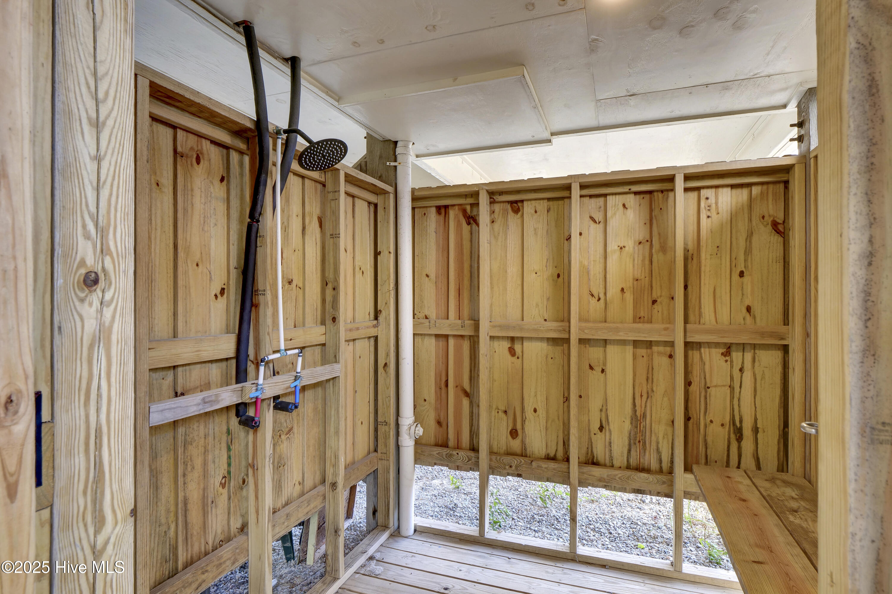 100544276 | Photo 25