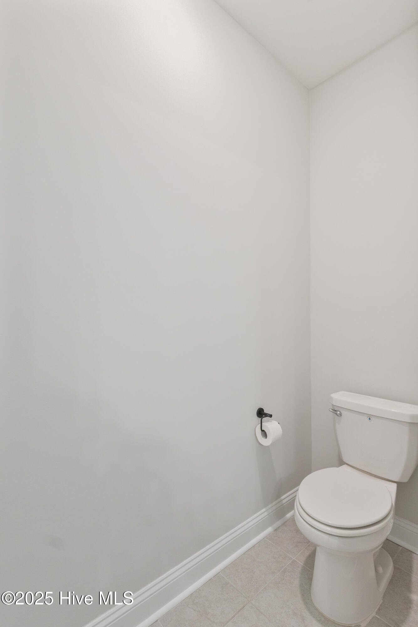100575103 | Photo 23