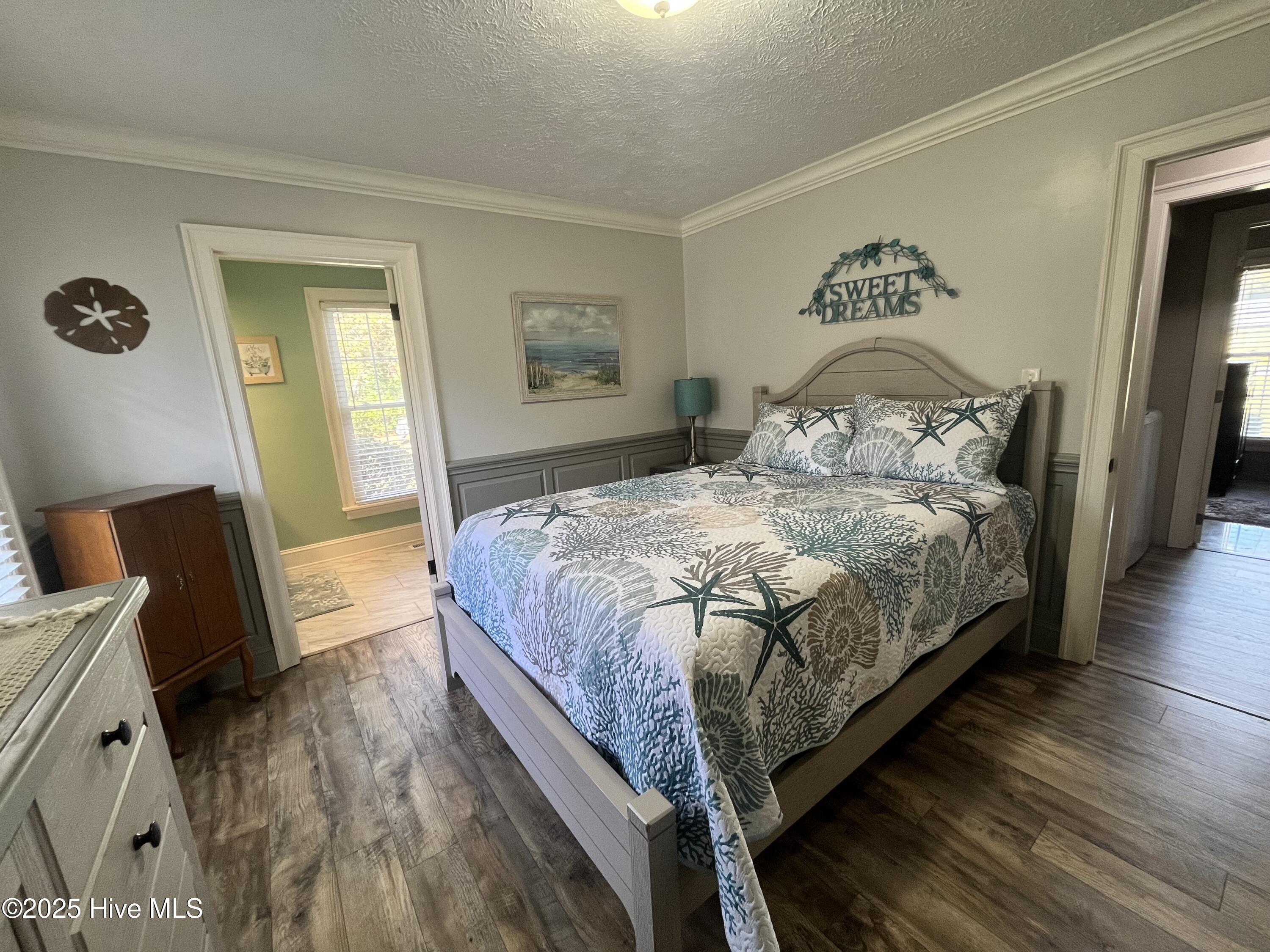 100540305 | Photo 15