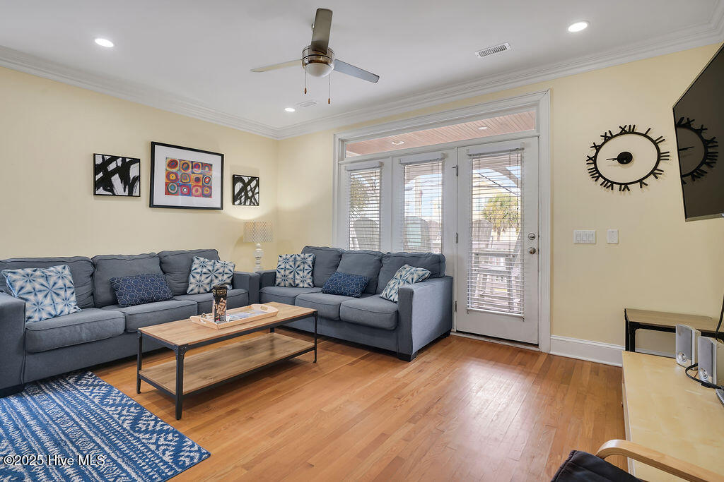 100531448 | Photo 21