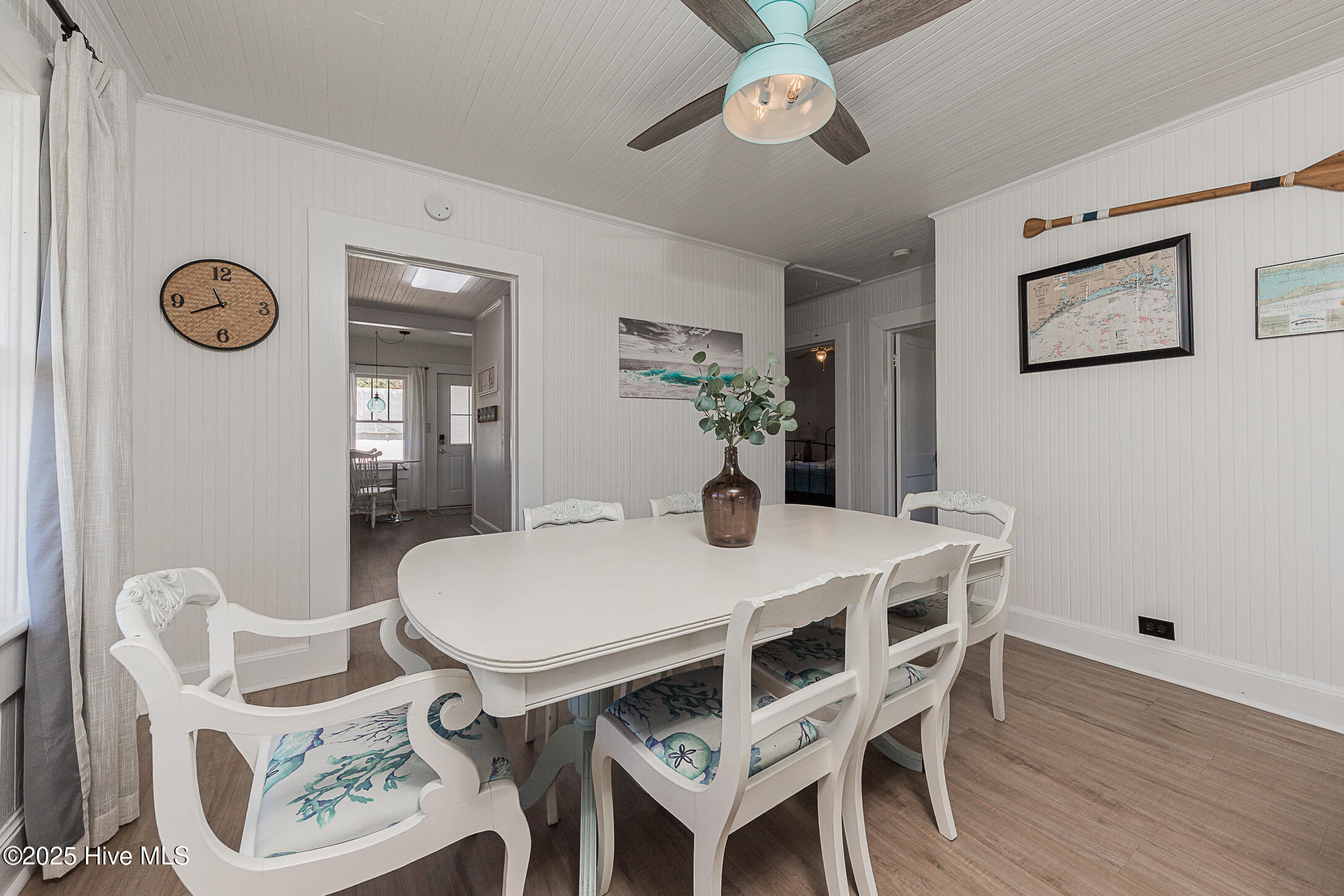 100544224 | Photo 11