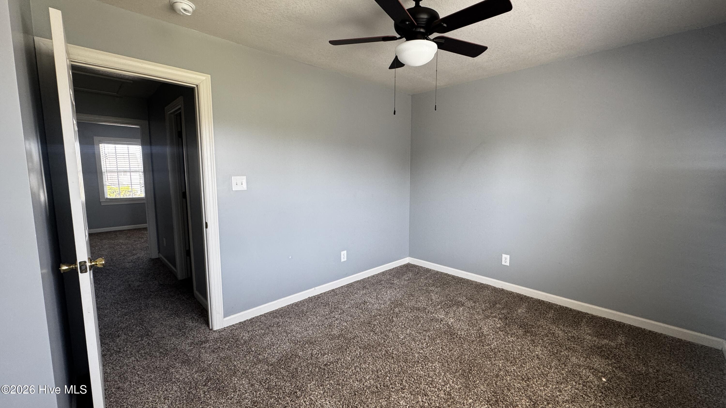 100557975 | Photo 10