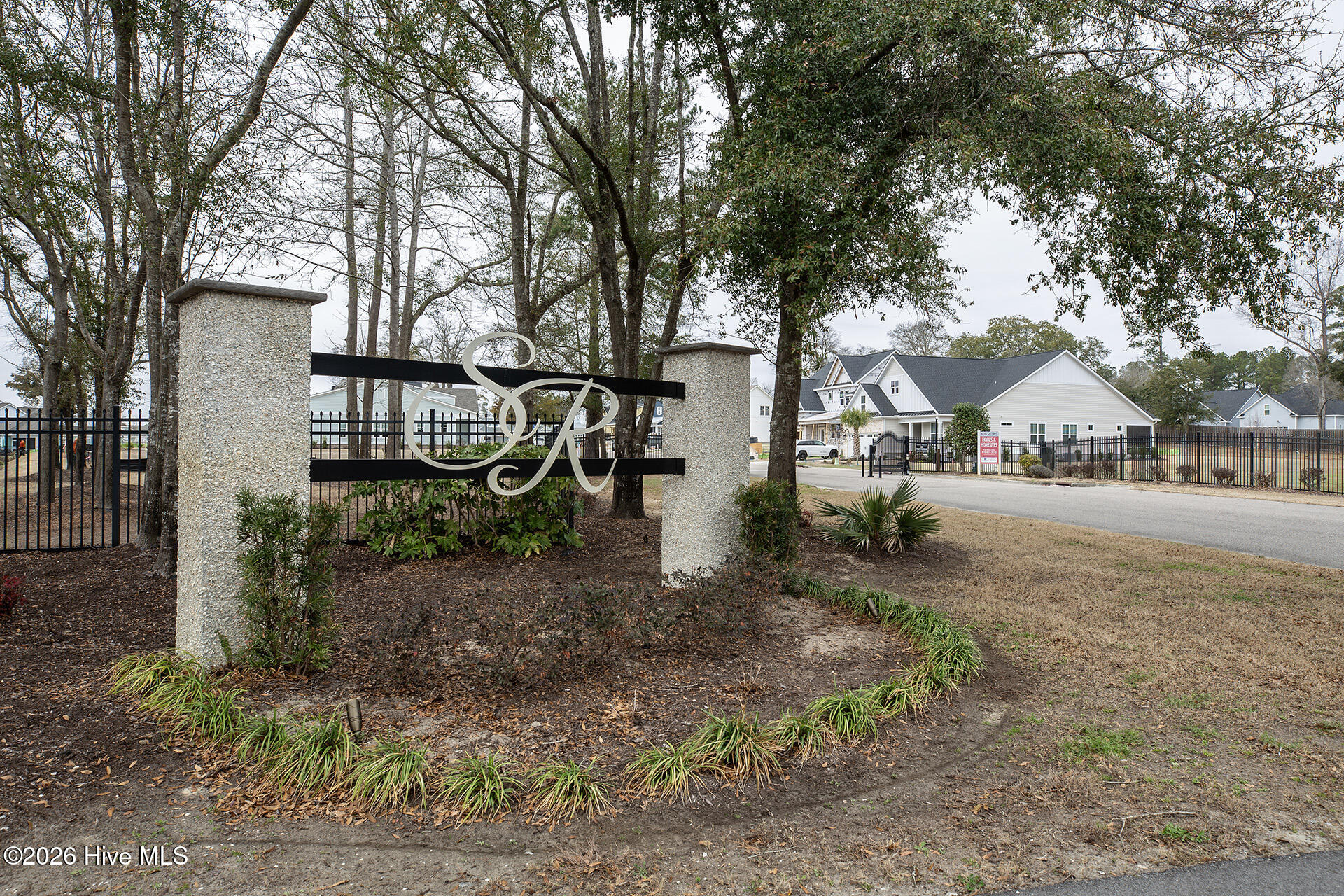 100563450 | Photo 62