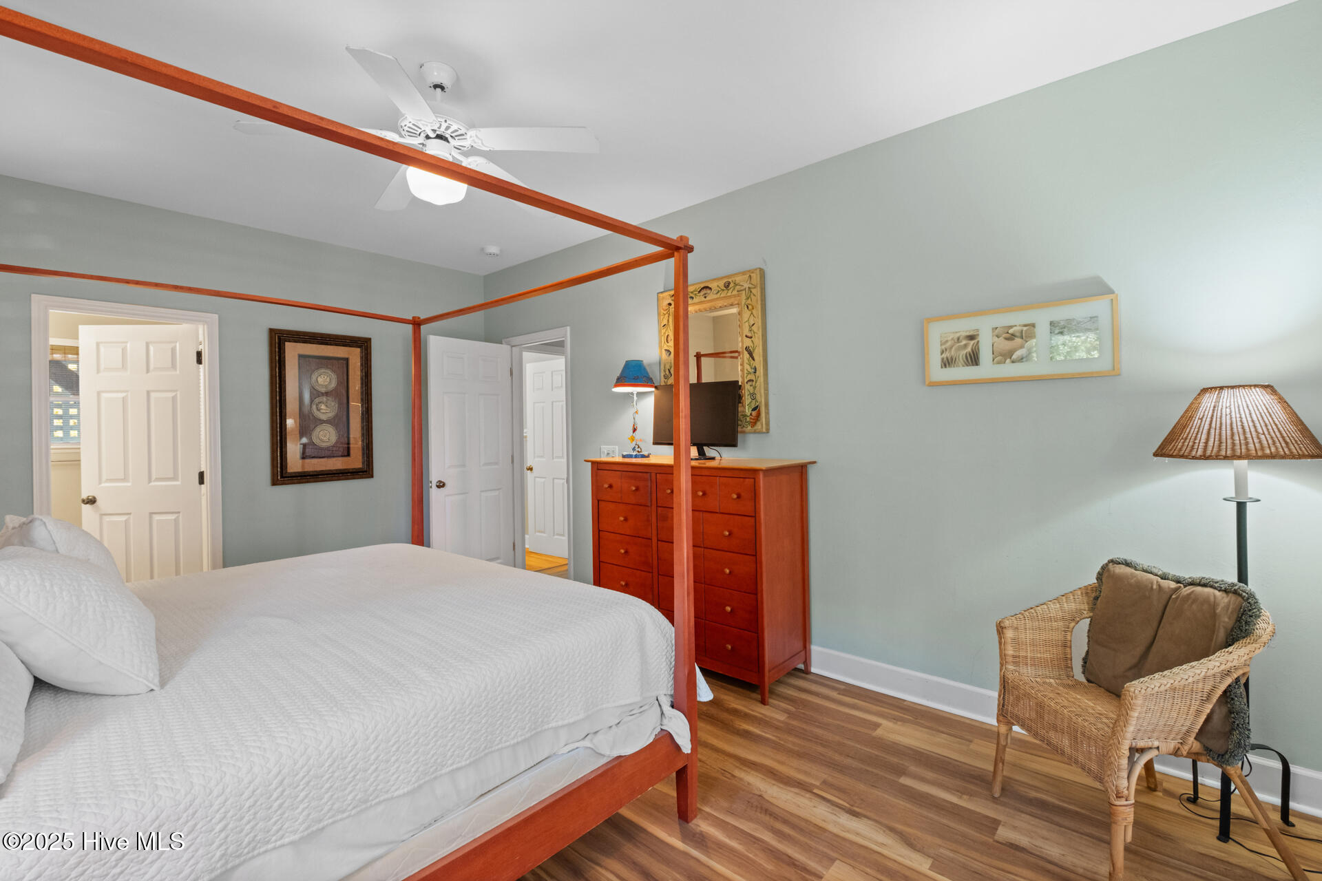 100539936 | Photo 32