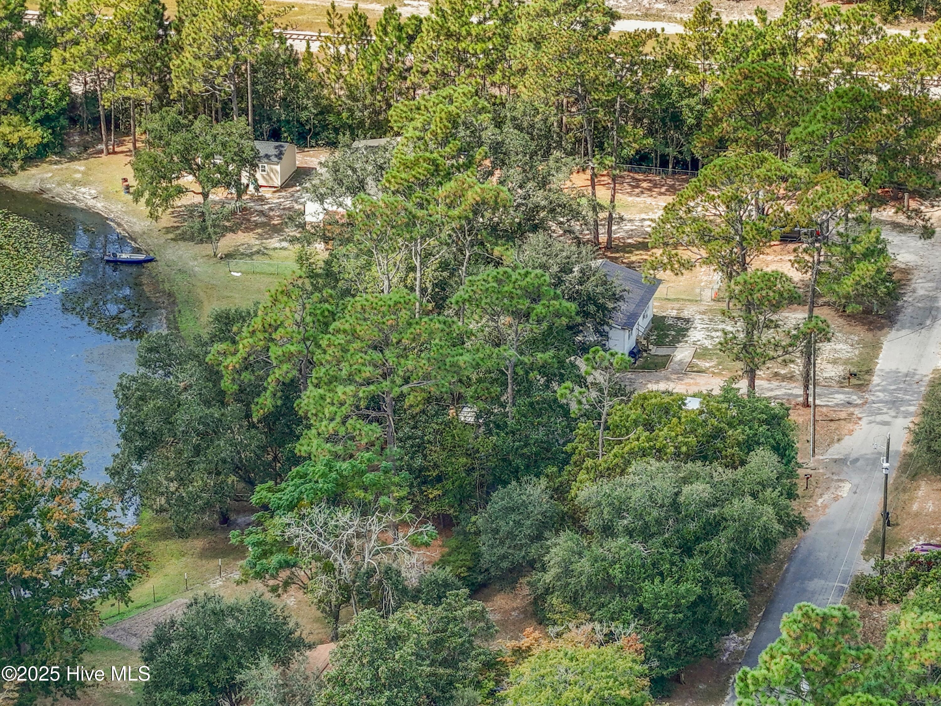 100532818 | Photo 32