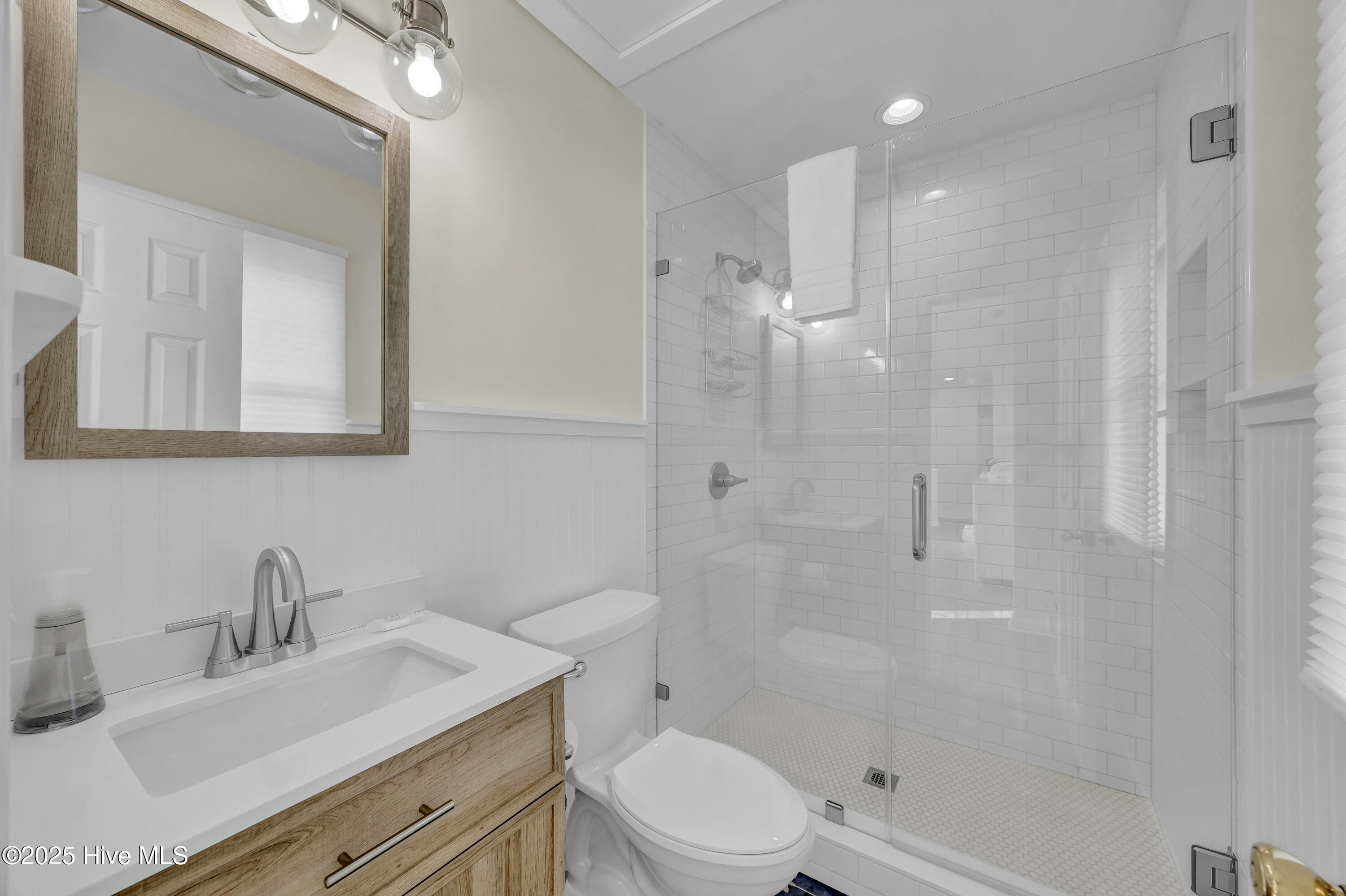 100546577 | Photo 32