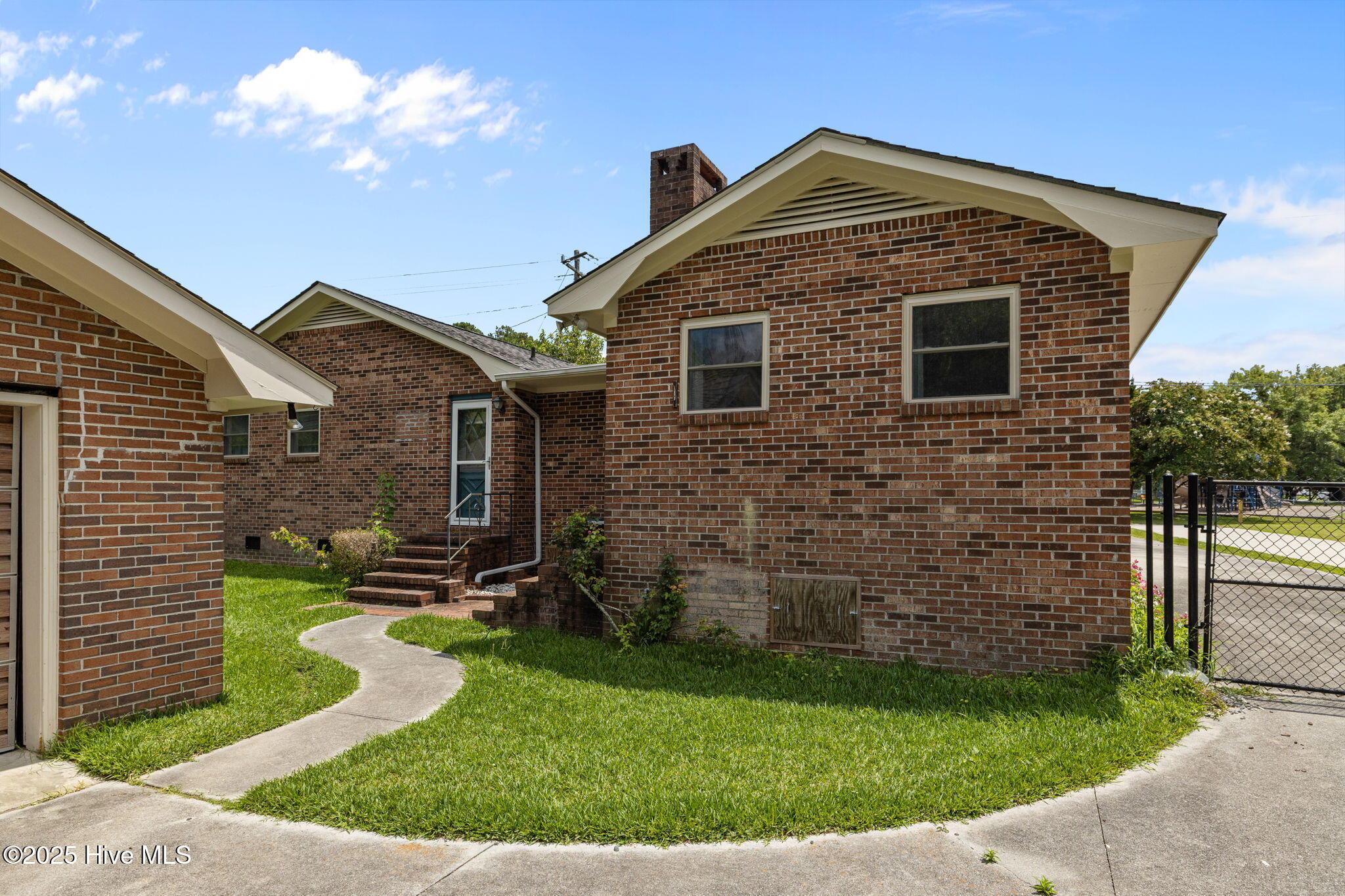 100521468 | Photo 38