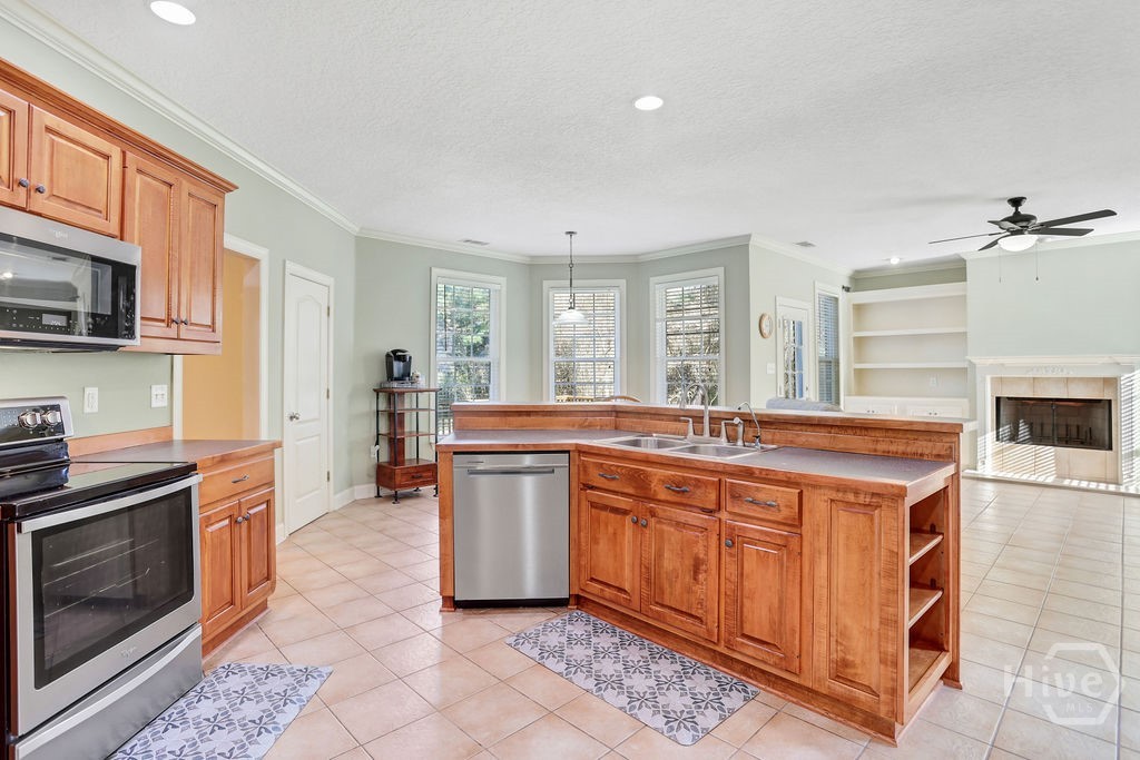 Kitchen, Den, and Breakfast