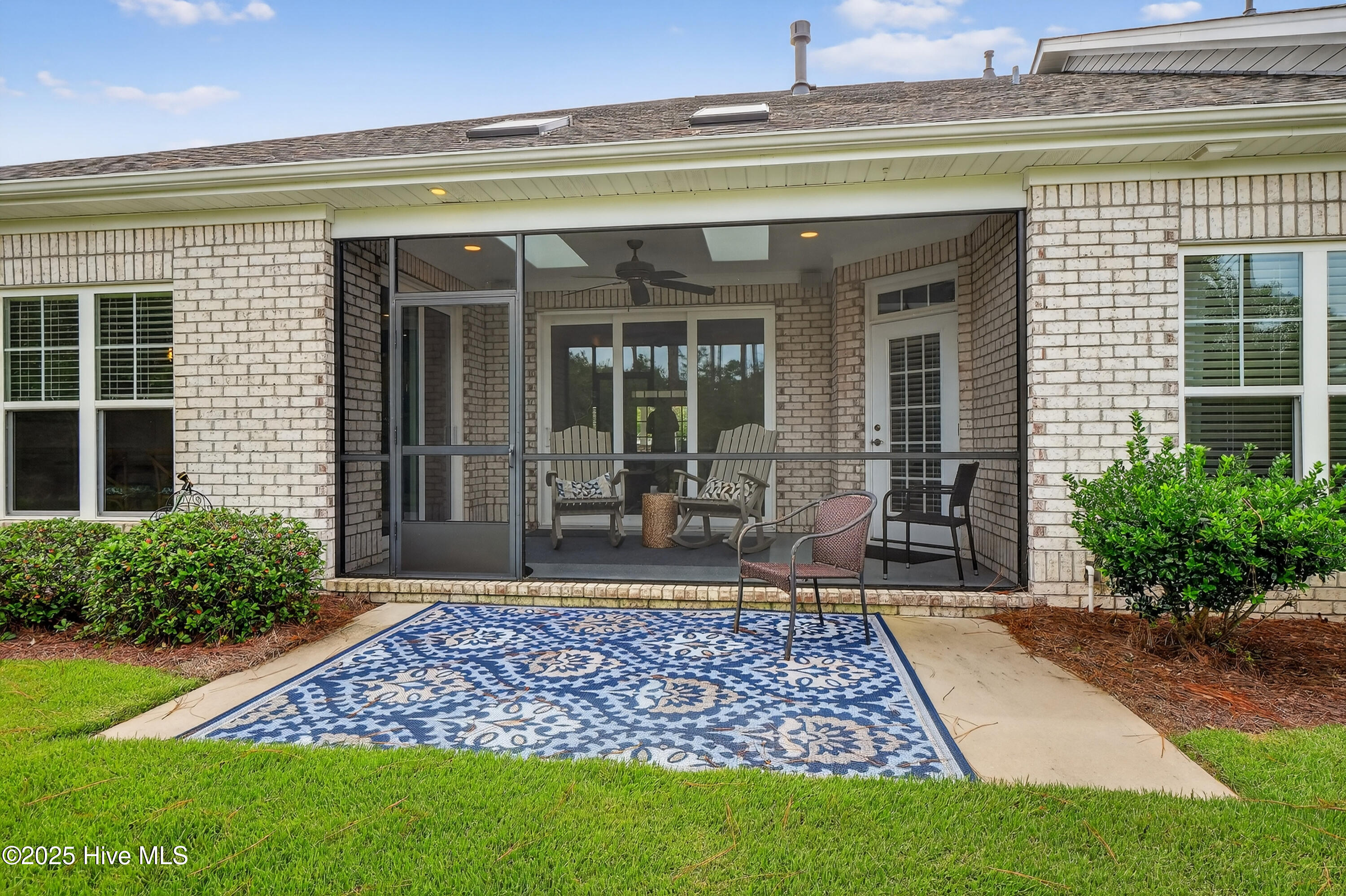 100529241 | Photo 26