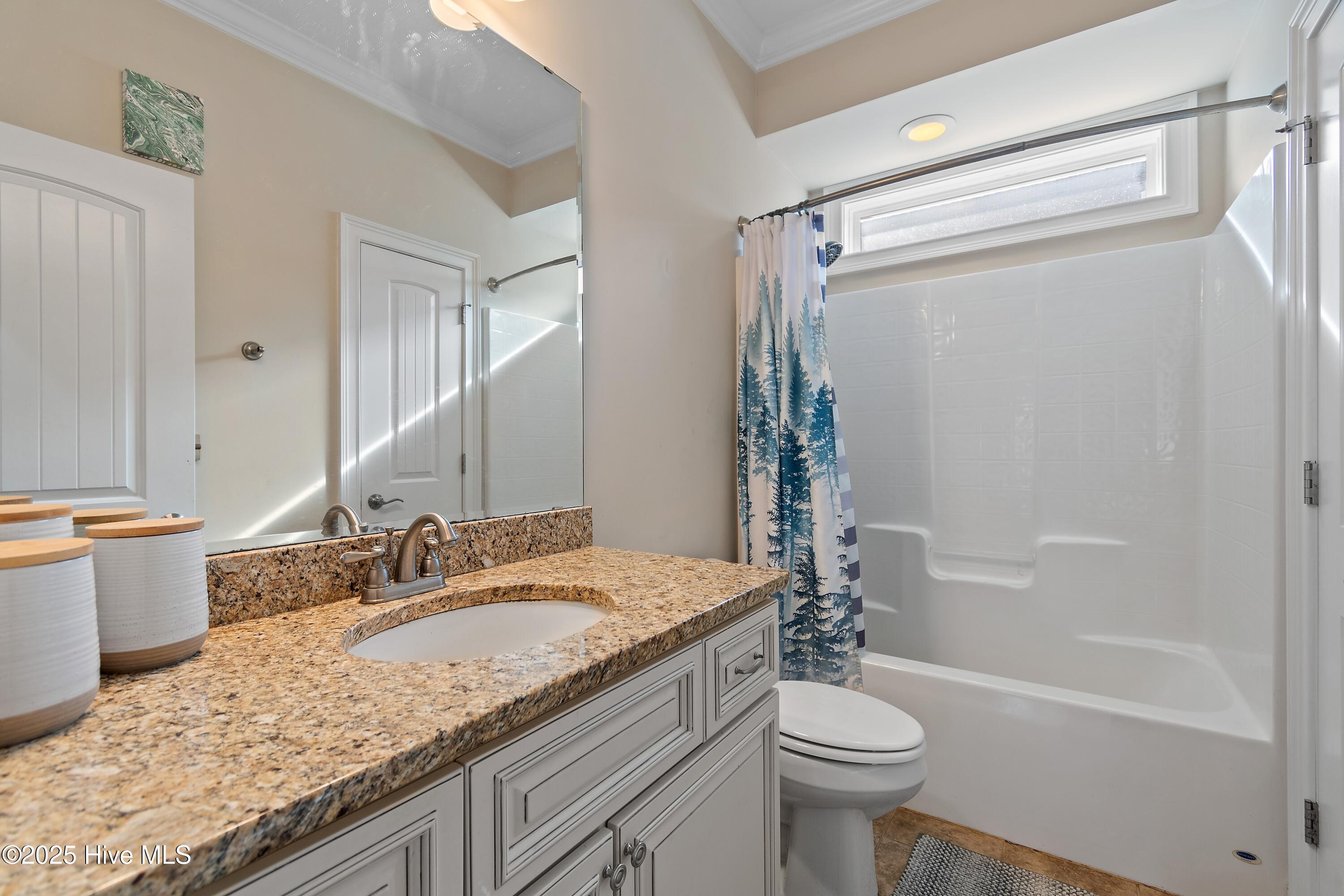 100546132 | Photo 26