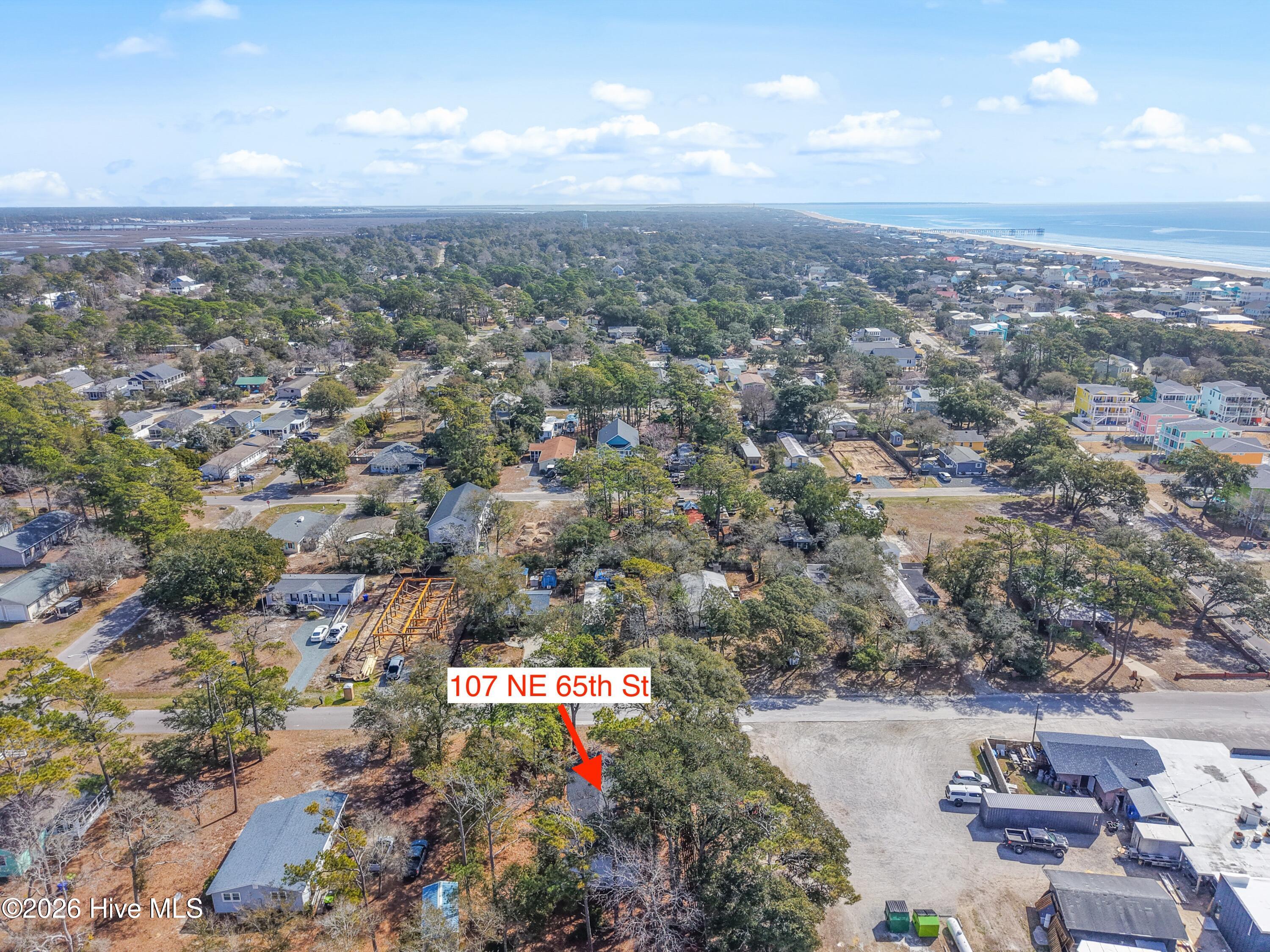 100561306 | Photo 38