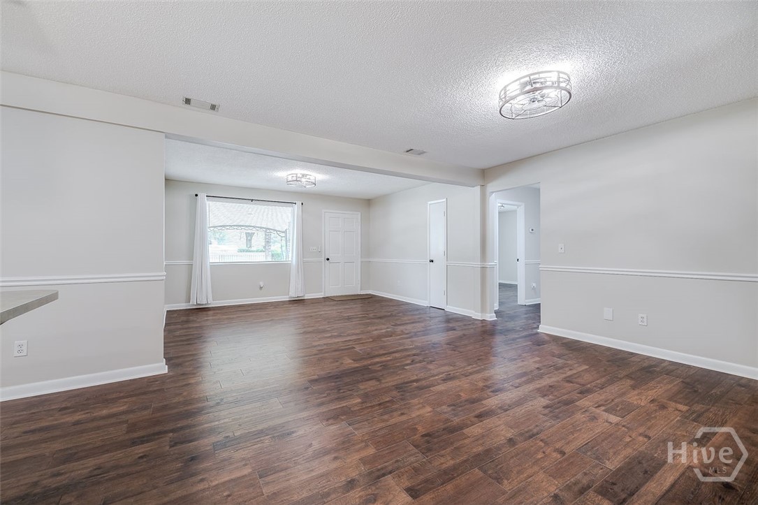 440 Pecan living from view from kitchen