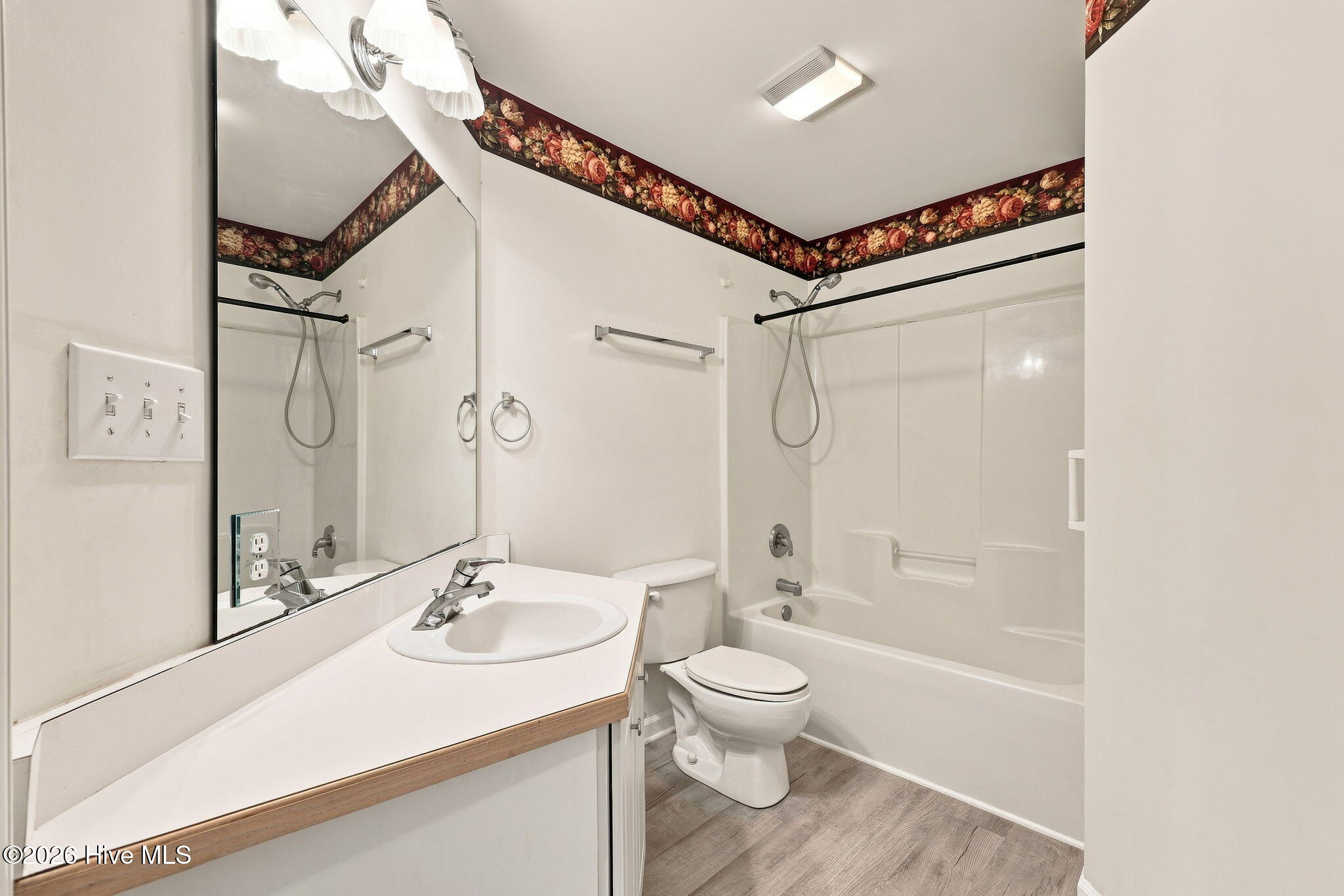 100 Jasmine Court,Morehead City