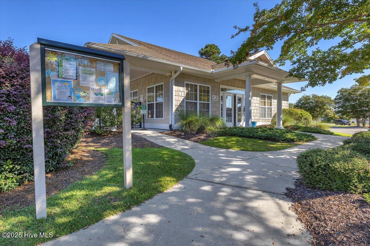 100527924 | Photo 42