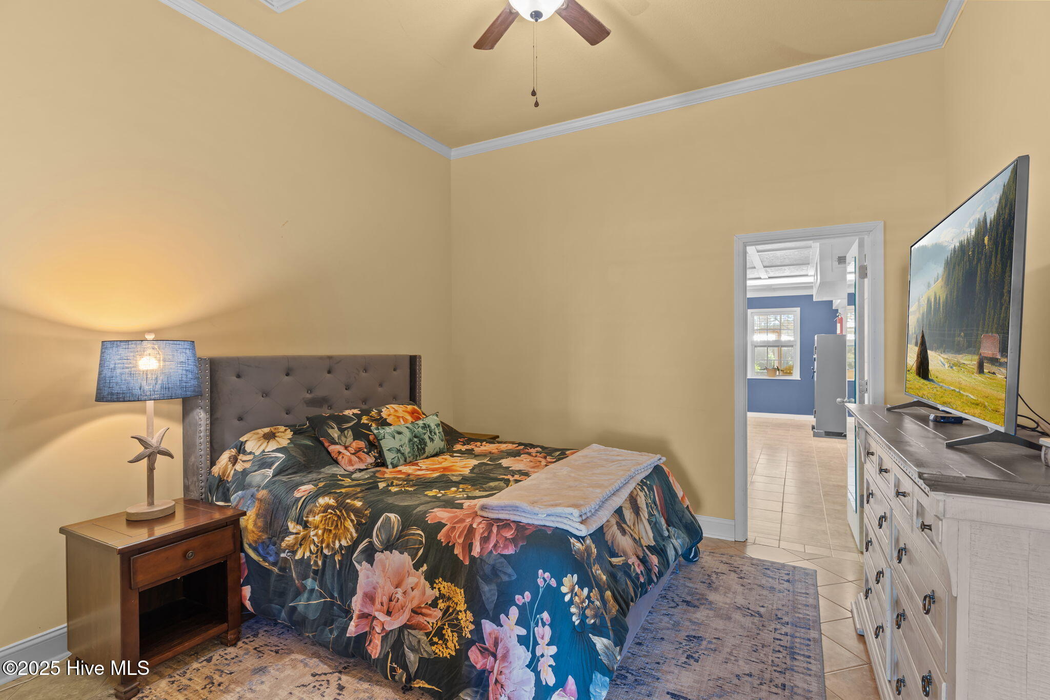 100540353 | Photo 28