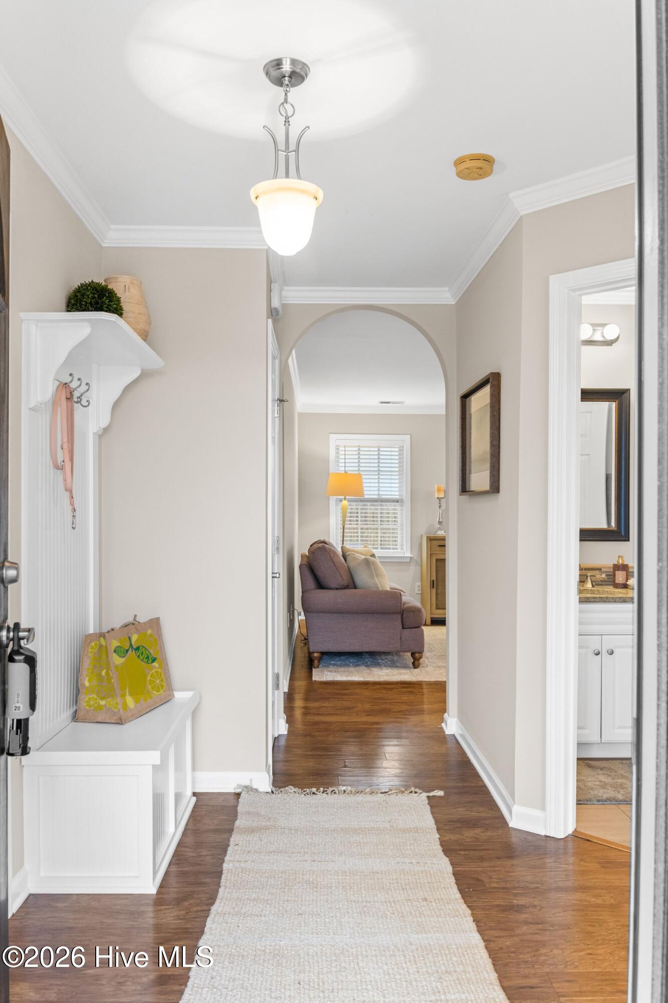 100557697 | Photo 12