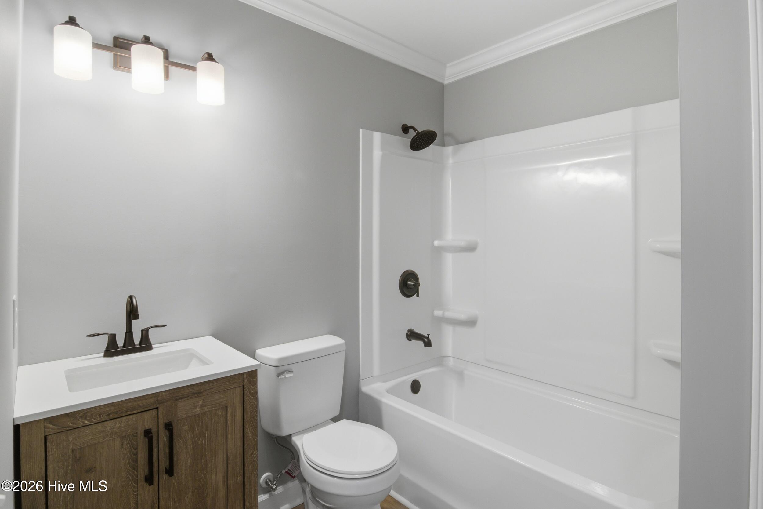 100553868 | Photo 45