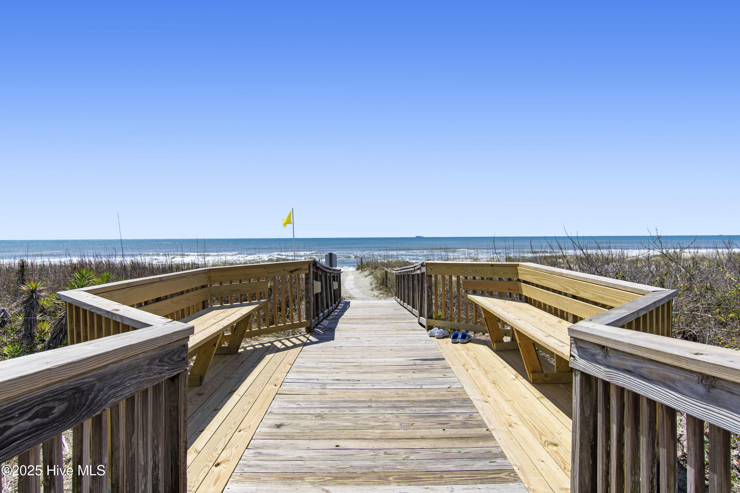 100519388 | Photo 62