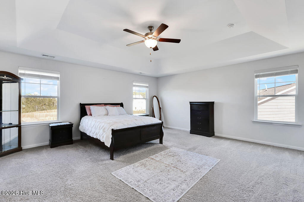 100555659 | Photo 23